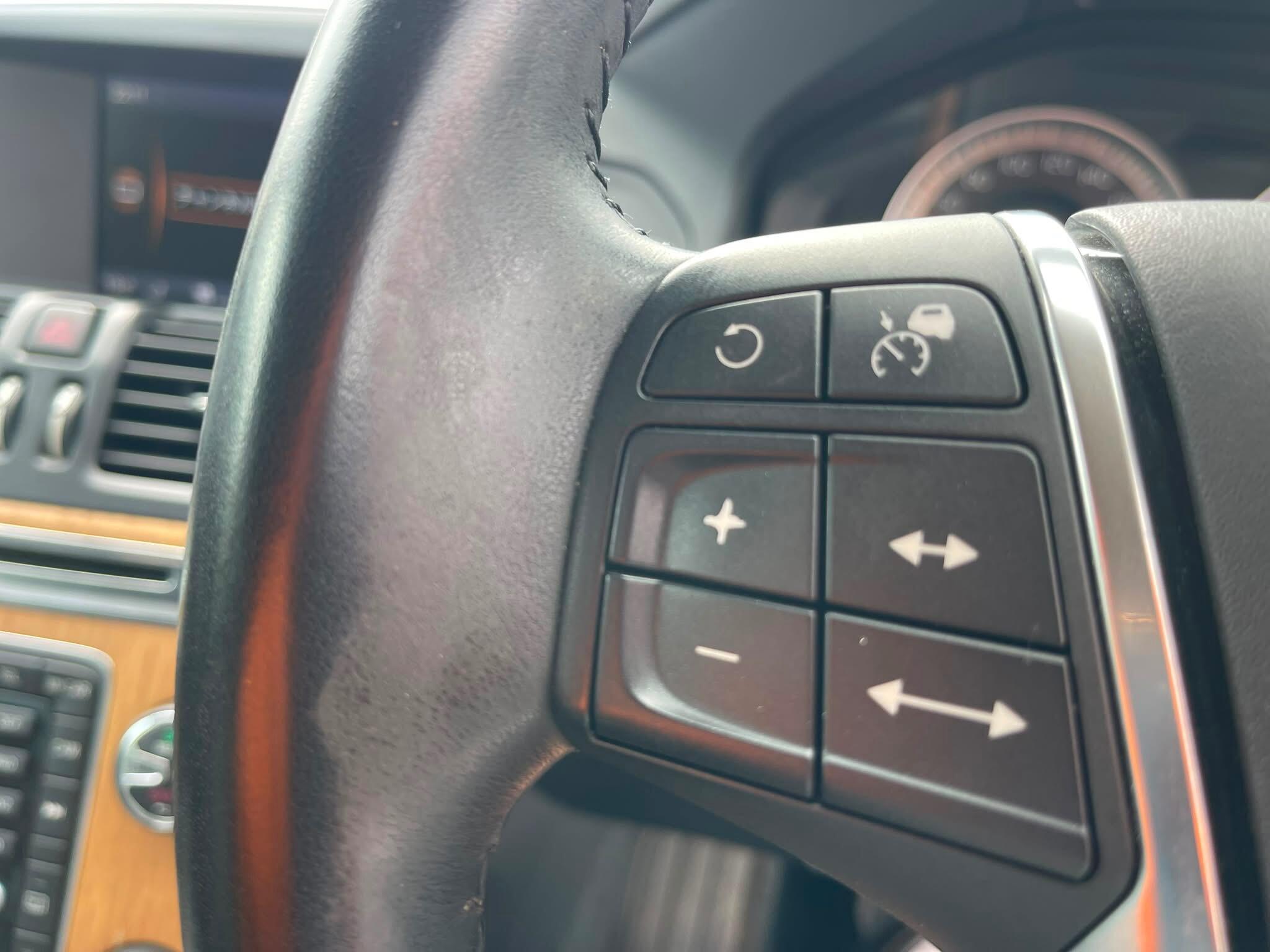 Volvo XC60 - Image 14