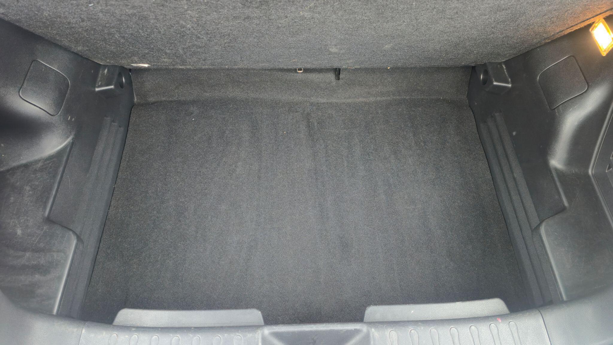 Nissan Juke - Image 15