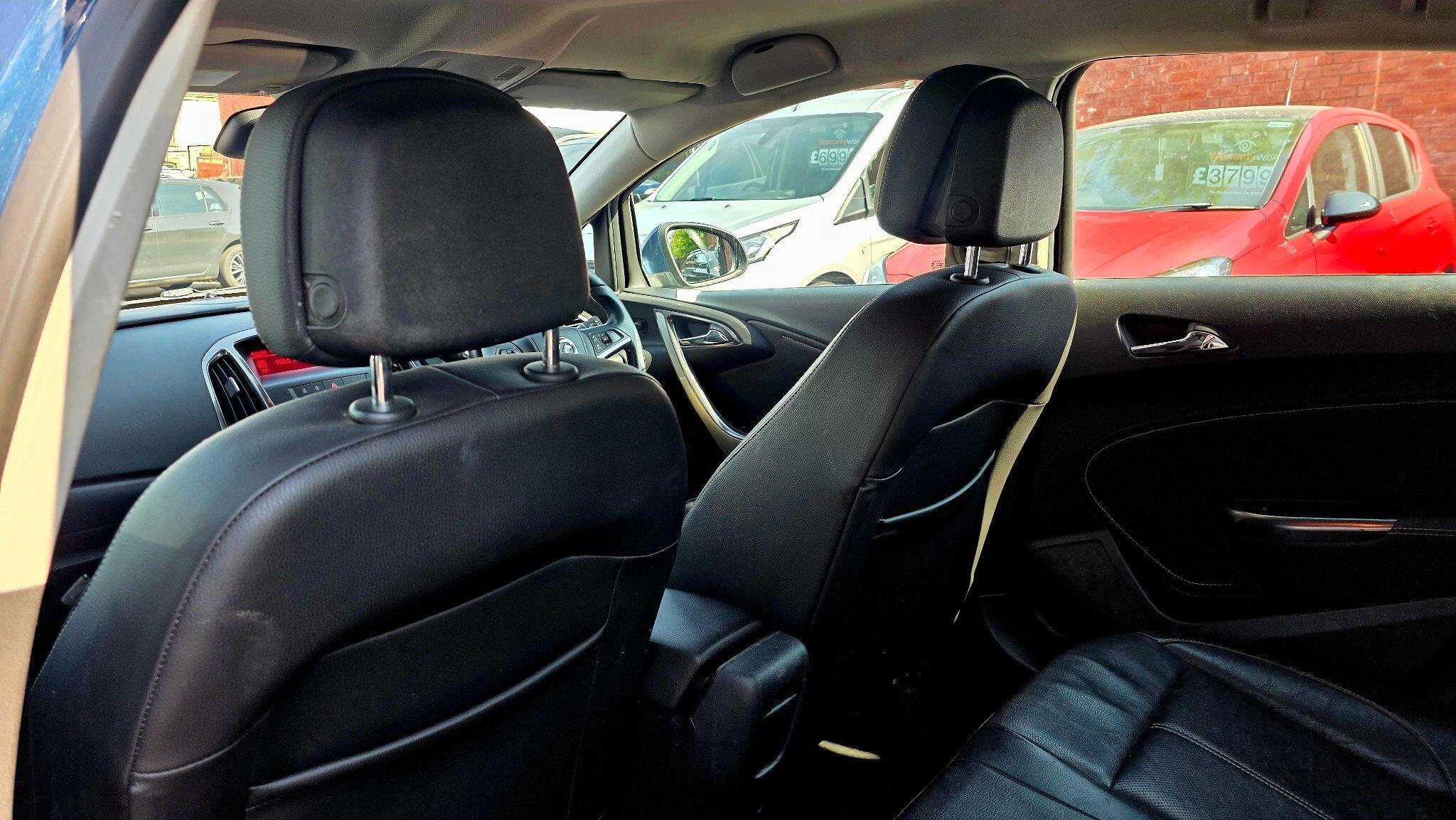 Vauxhall Astra - Image 17