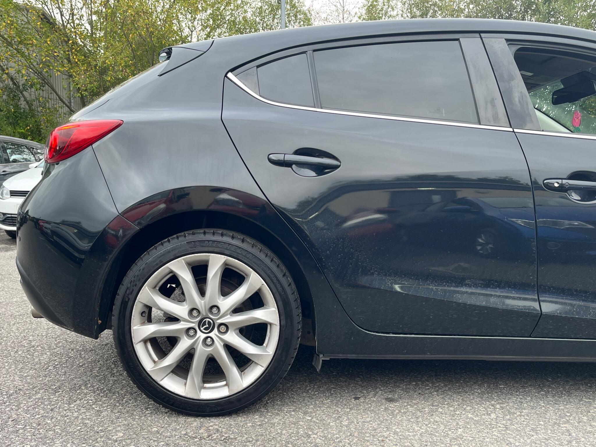 Mazda MAZDA3 - Image 11