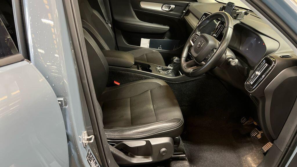 Volvo XC40 - Image 4