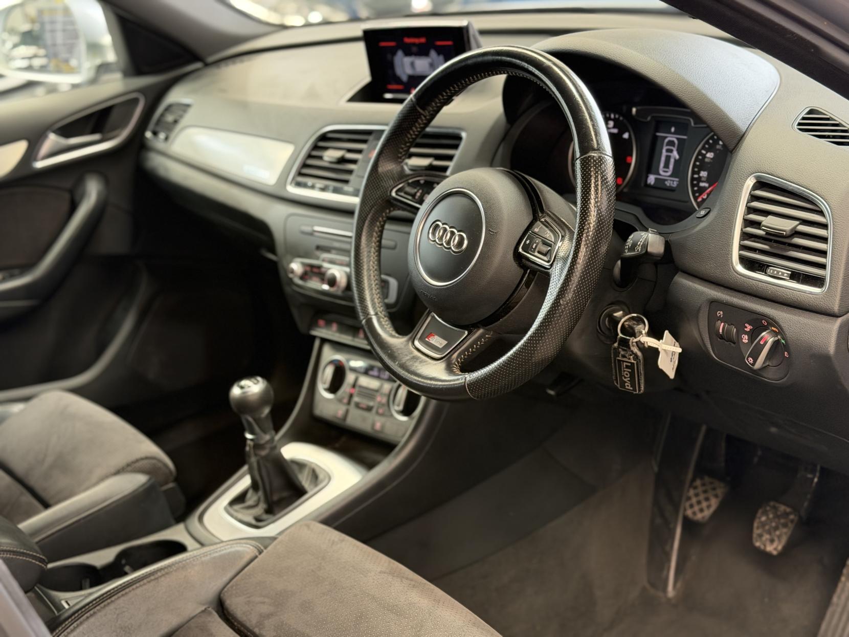 Audi Q3 - Image 20