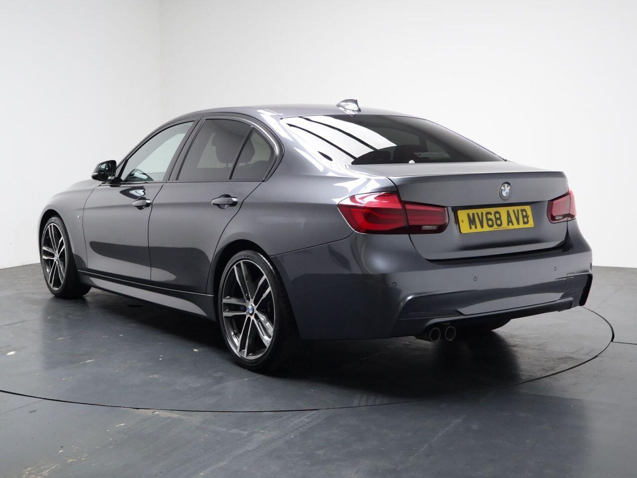 BMW 3 Series - Image 9