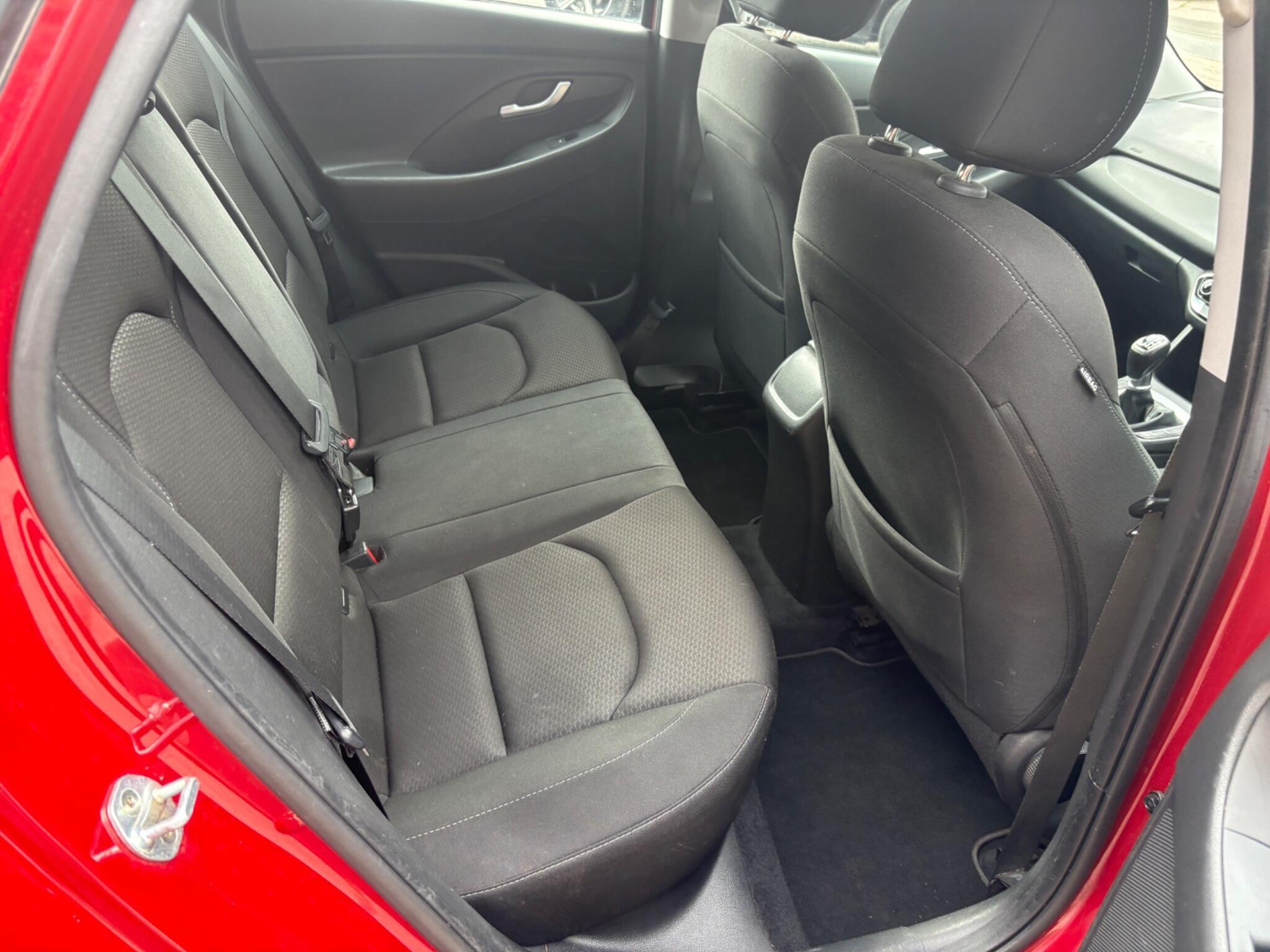 Hyundai i30 - Image 13