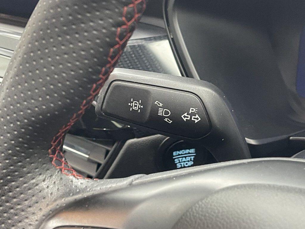 Ford Kuga - Image 32