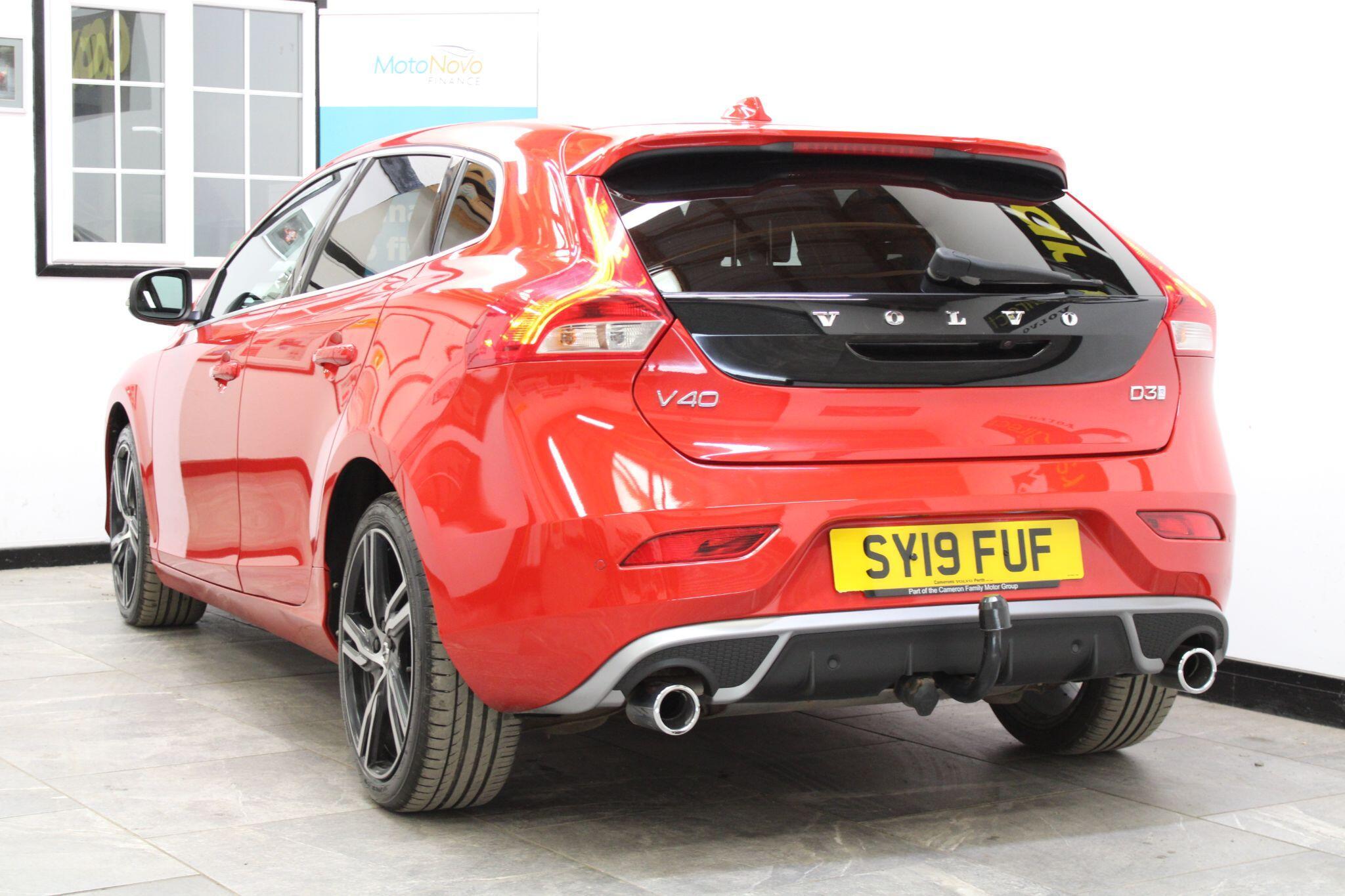 Volvo V40 - Image 17
