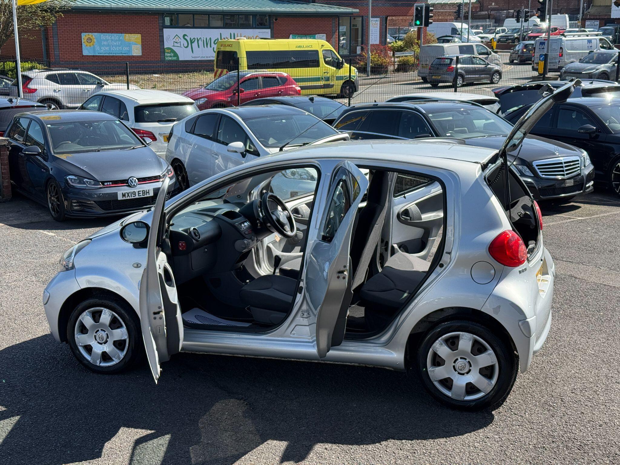 Toyota Aygo - Image 15