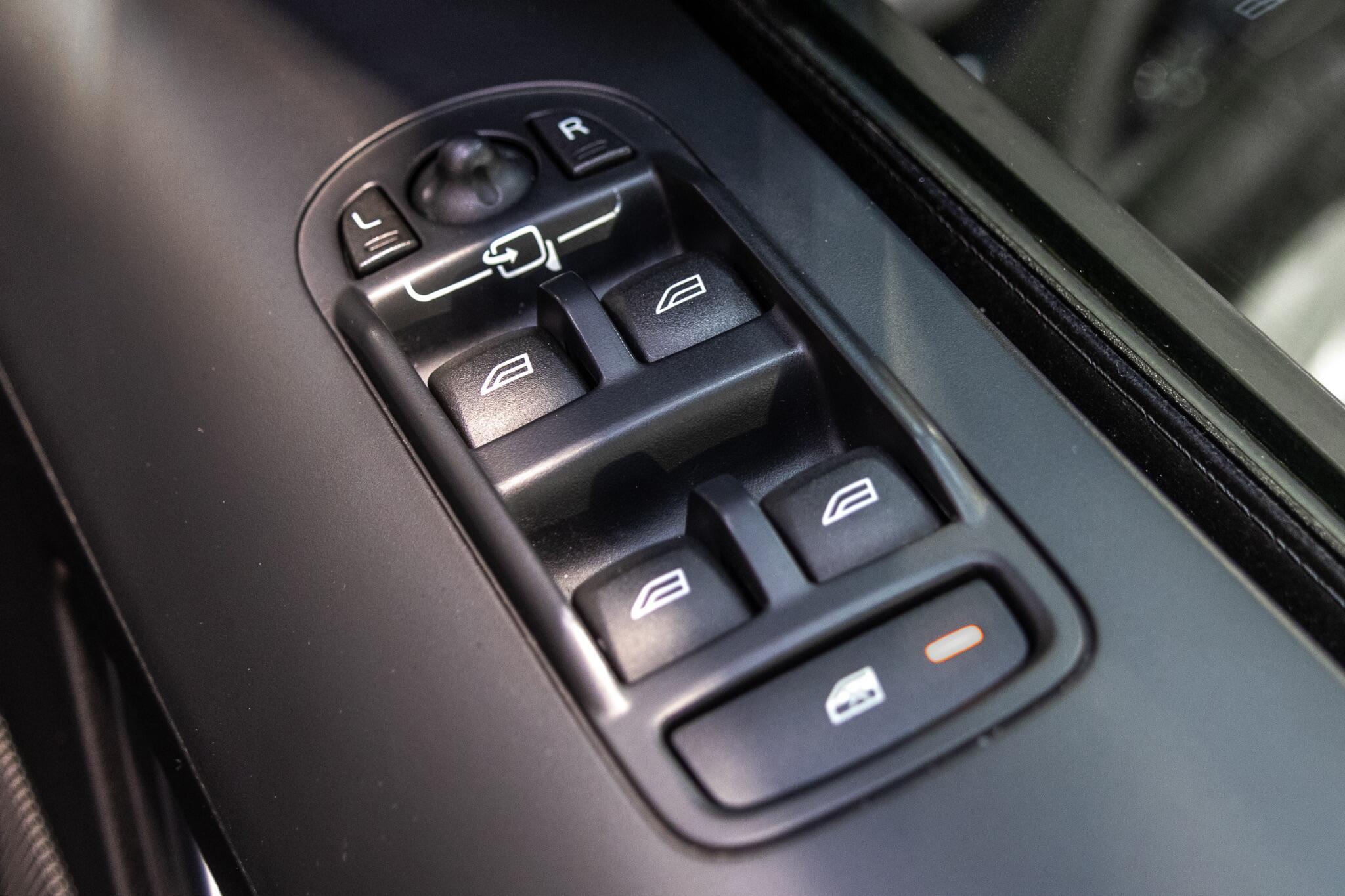 Land Rover Freelander 2 - Image 13