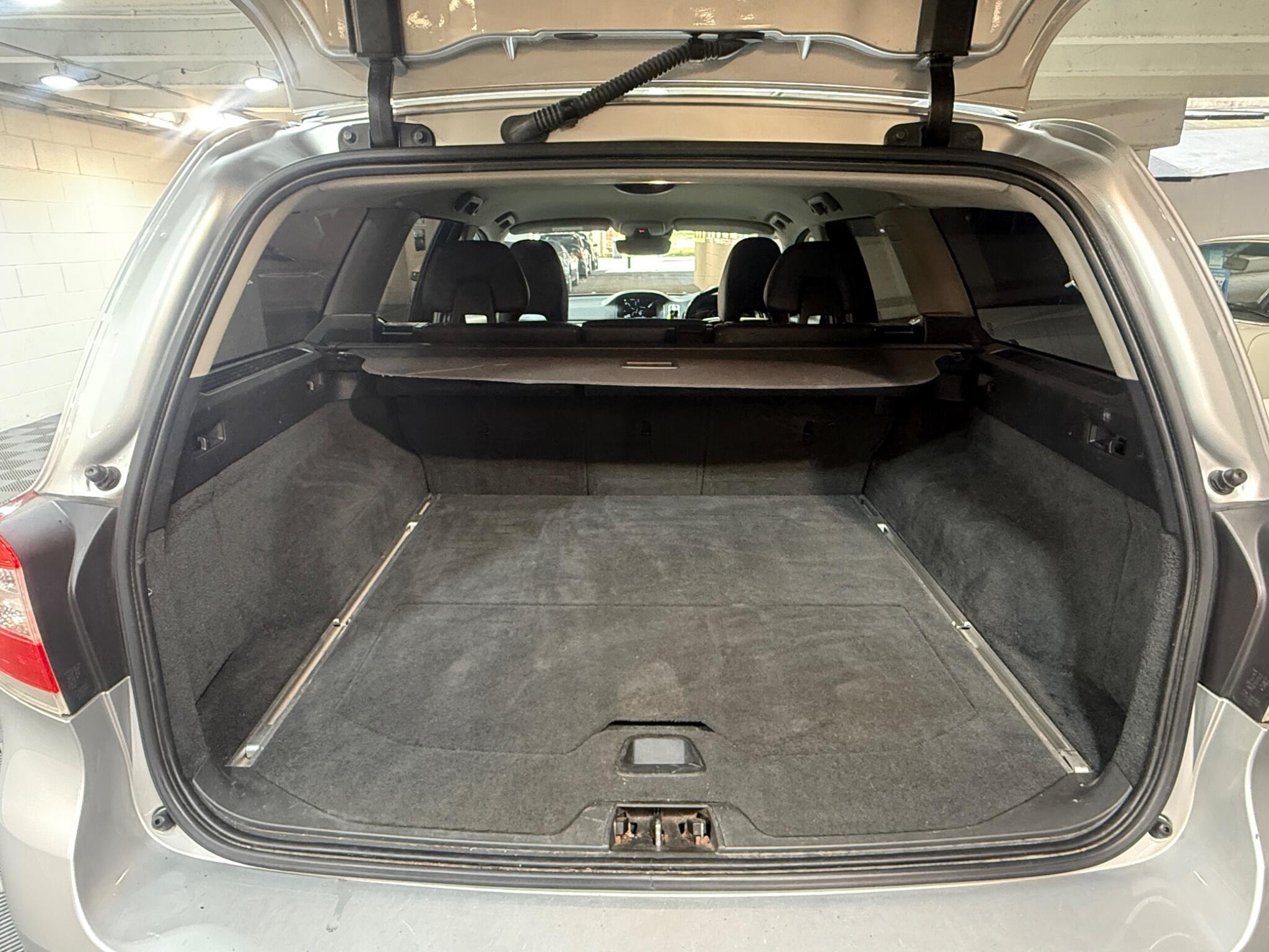 Volvo V70 - Image 13