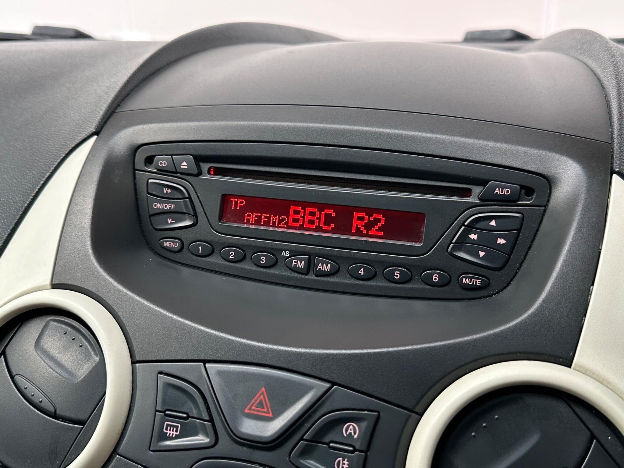 Ford KA - Image 12