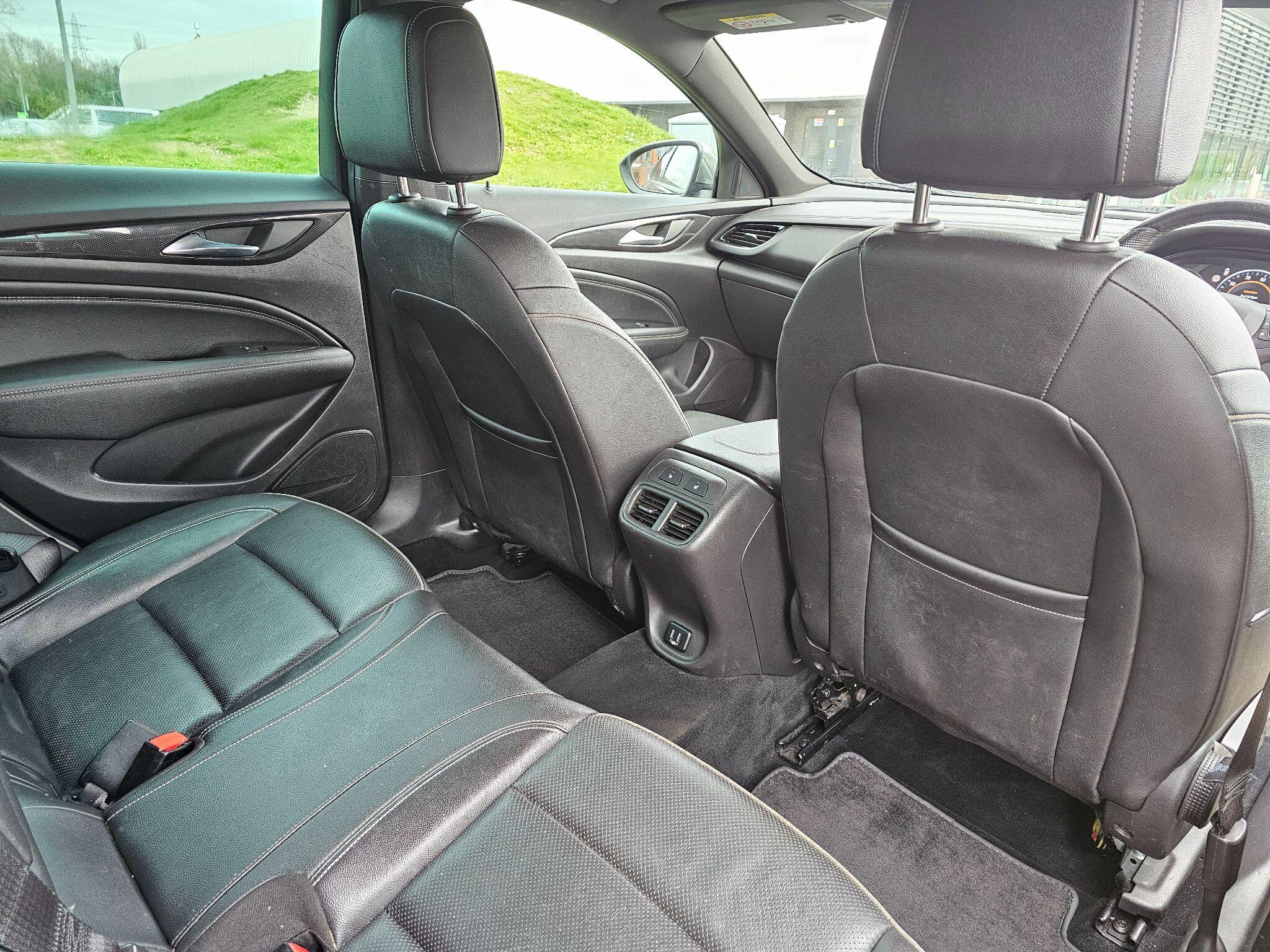 Vauxhall Insignia - Image 15