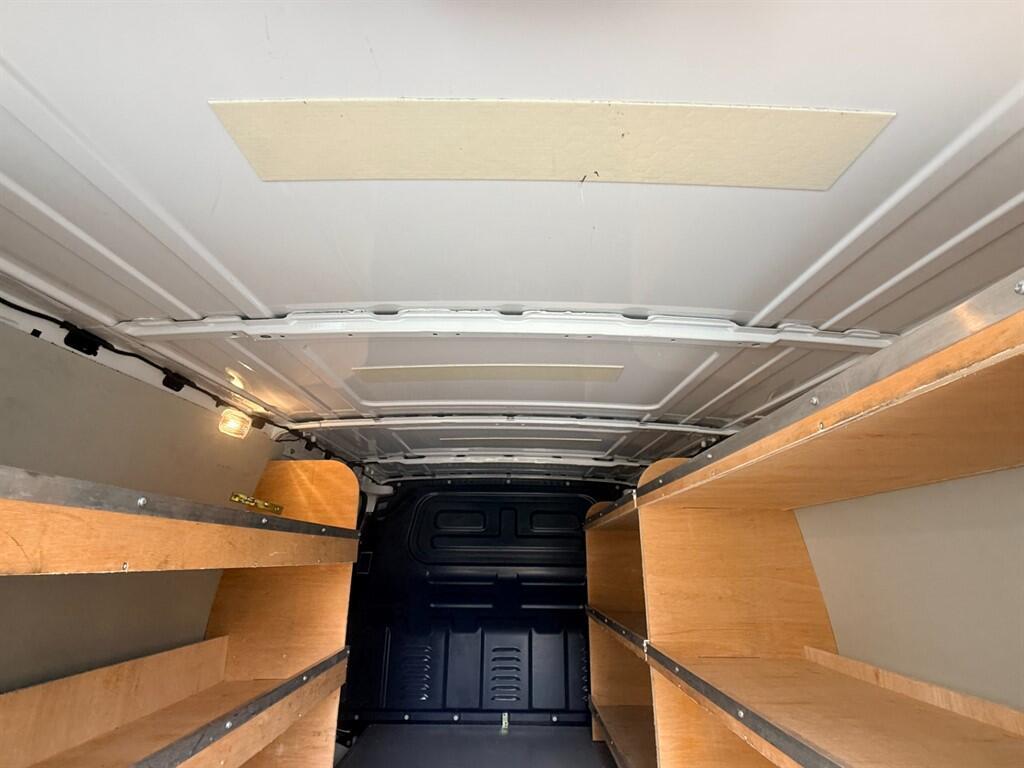 Mercedes Vito - Image 13