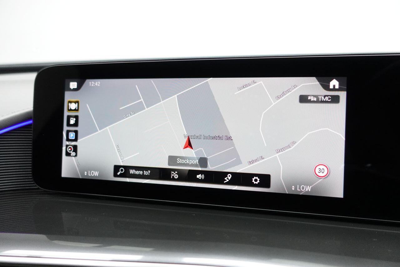 Mercedes Eqc - Image 2