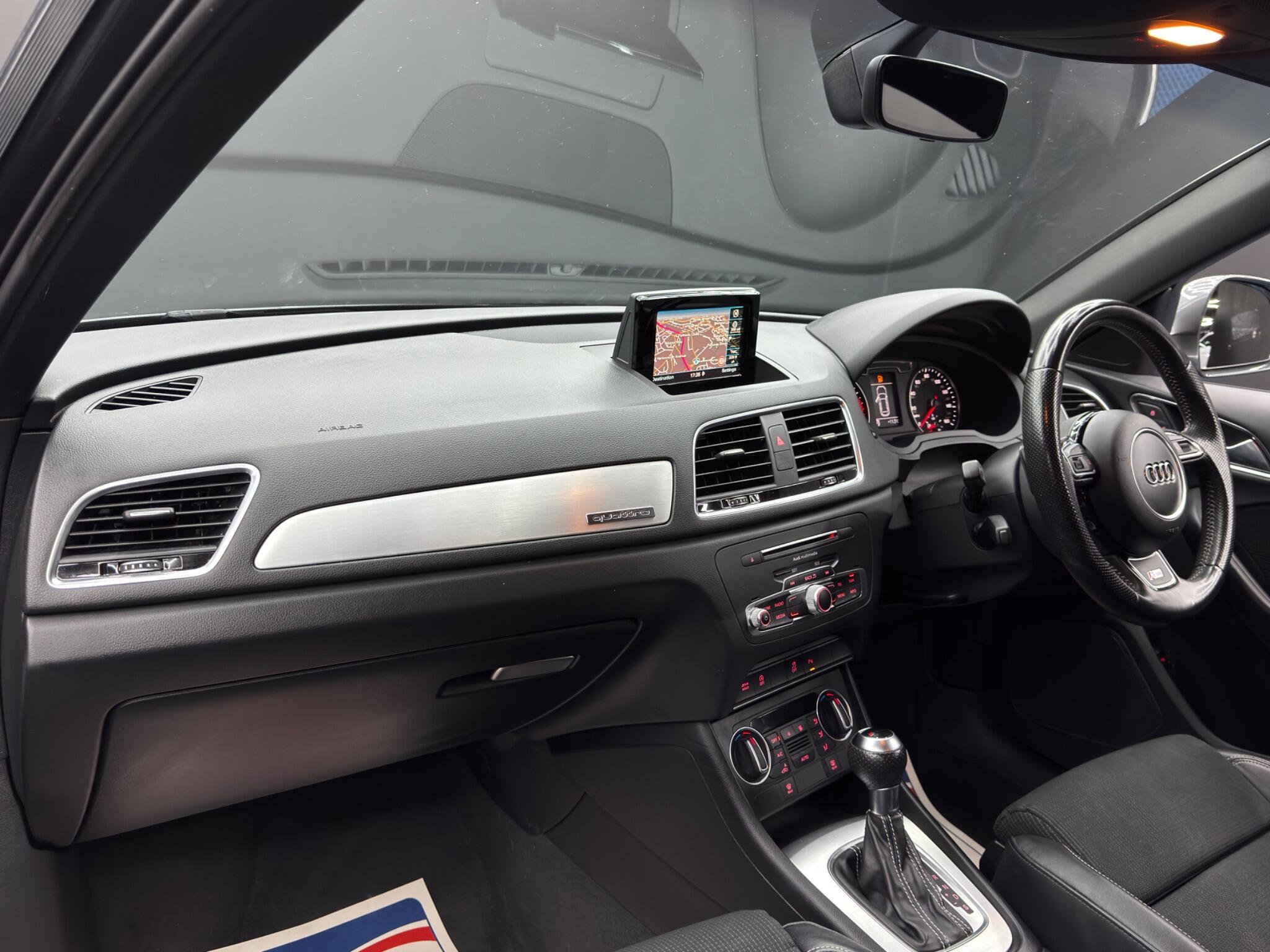 Audi Q3 - Image 11