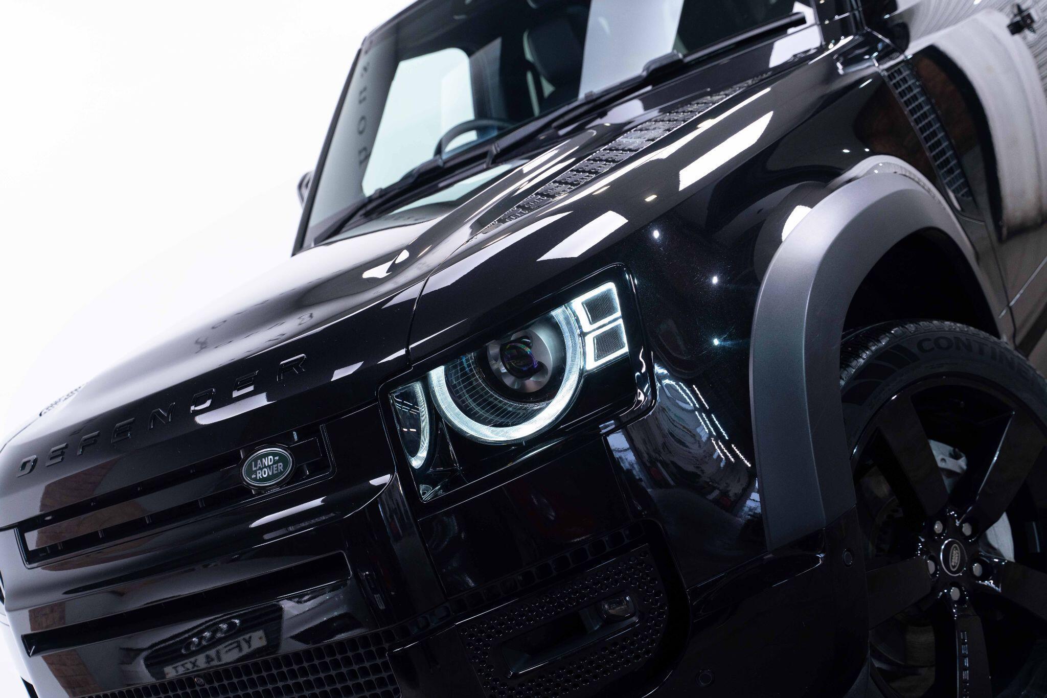 Land Rover Defender 110 - Image 52