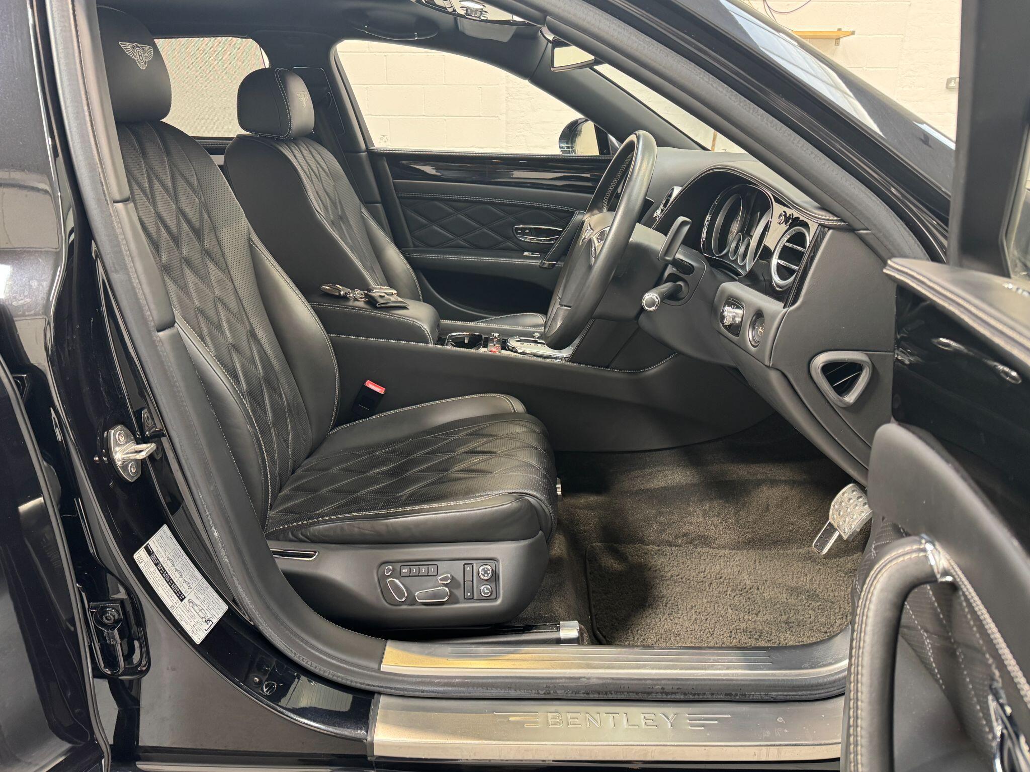 Bentley Flying Spur - Image 19