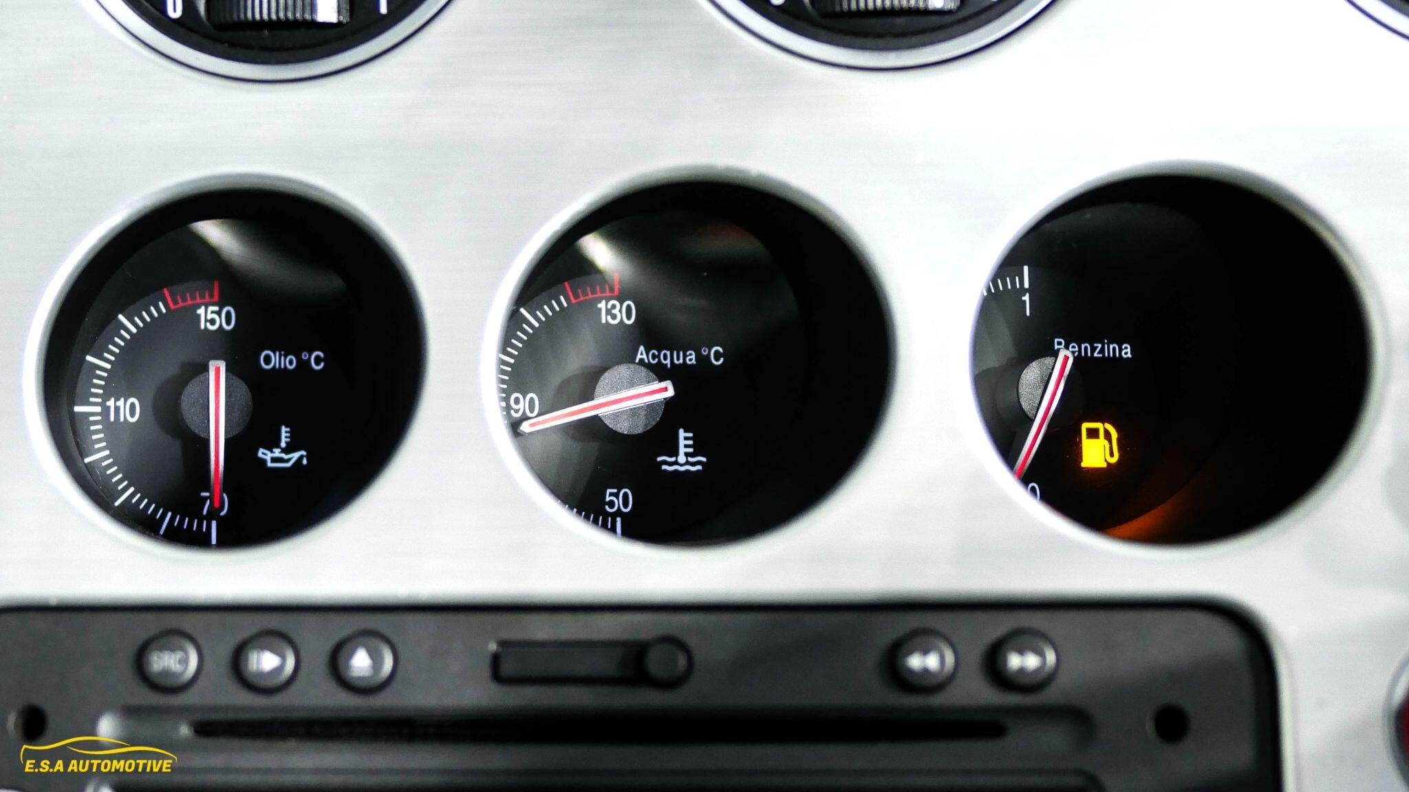 Alfa Romeo Spider - Image 23