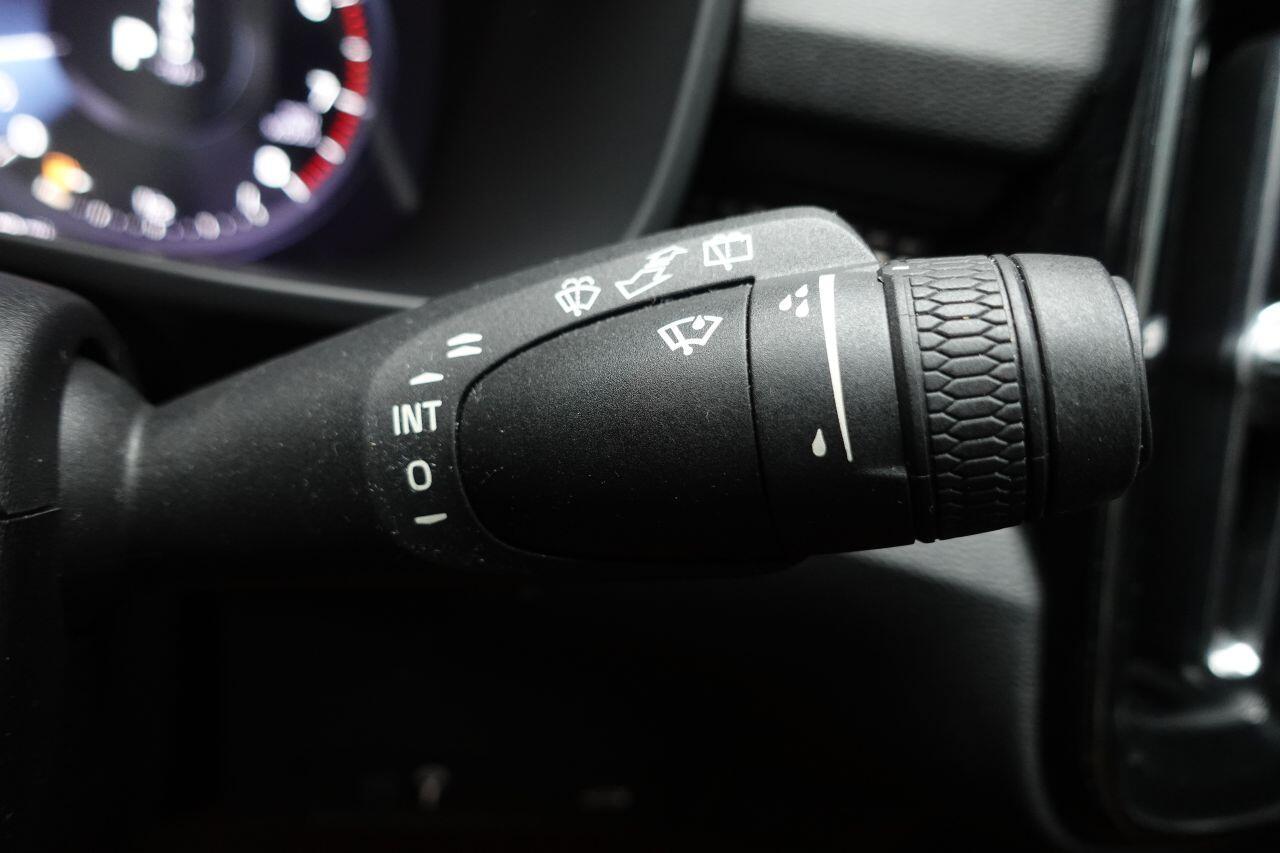 Volvo XC40 - Image 28