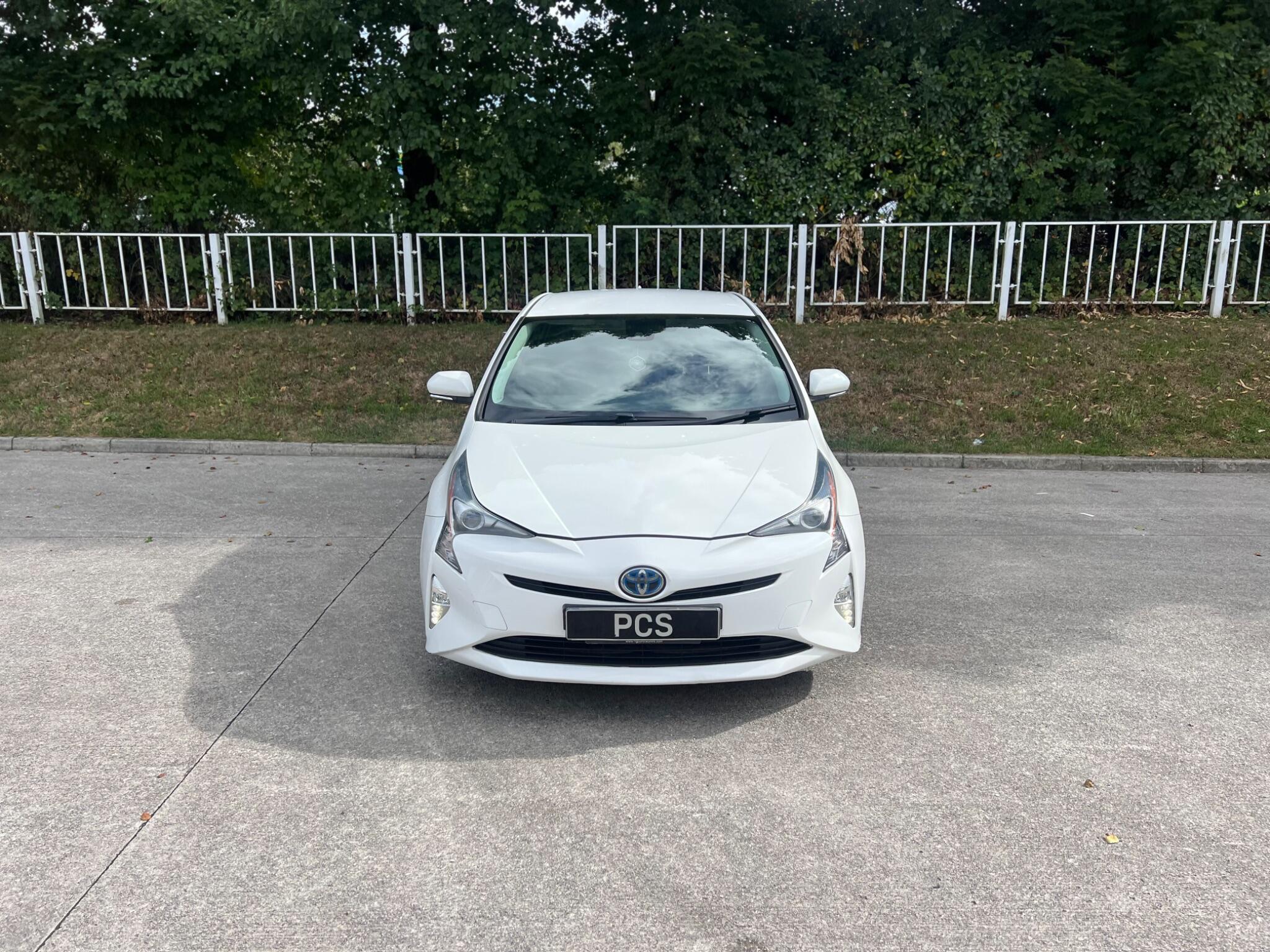 Toyota Prius - Image 4