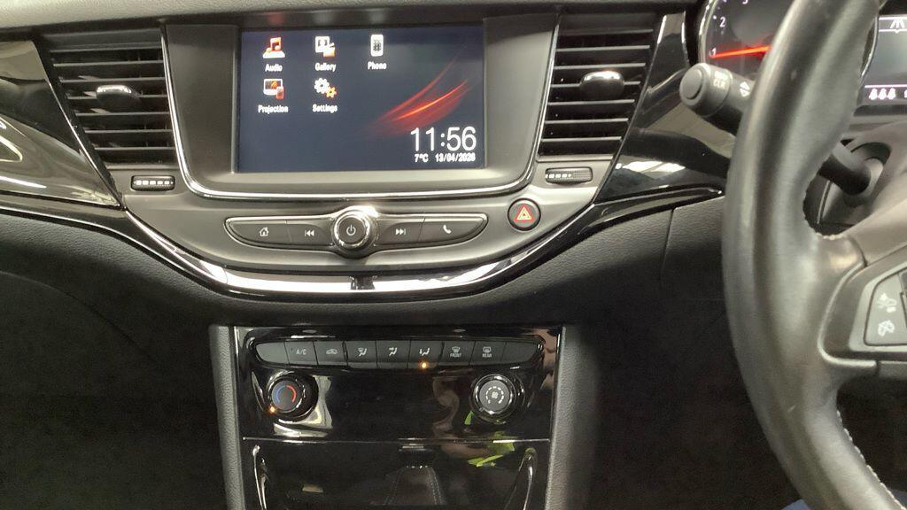 Vauxhall Astra - Image 2