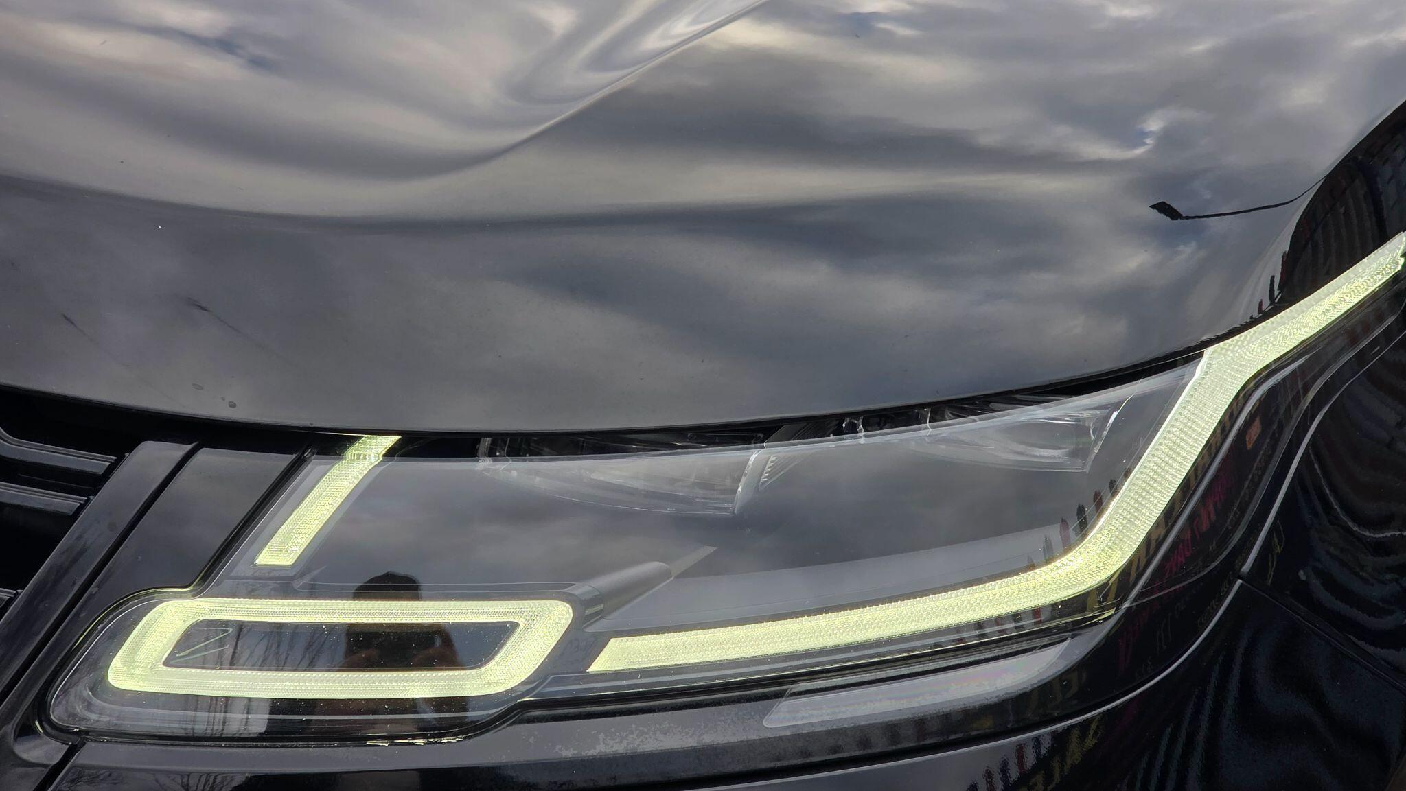 Land Rover Range Rover Velar - Image 22