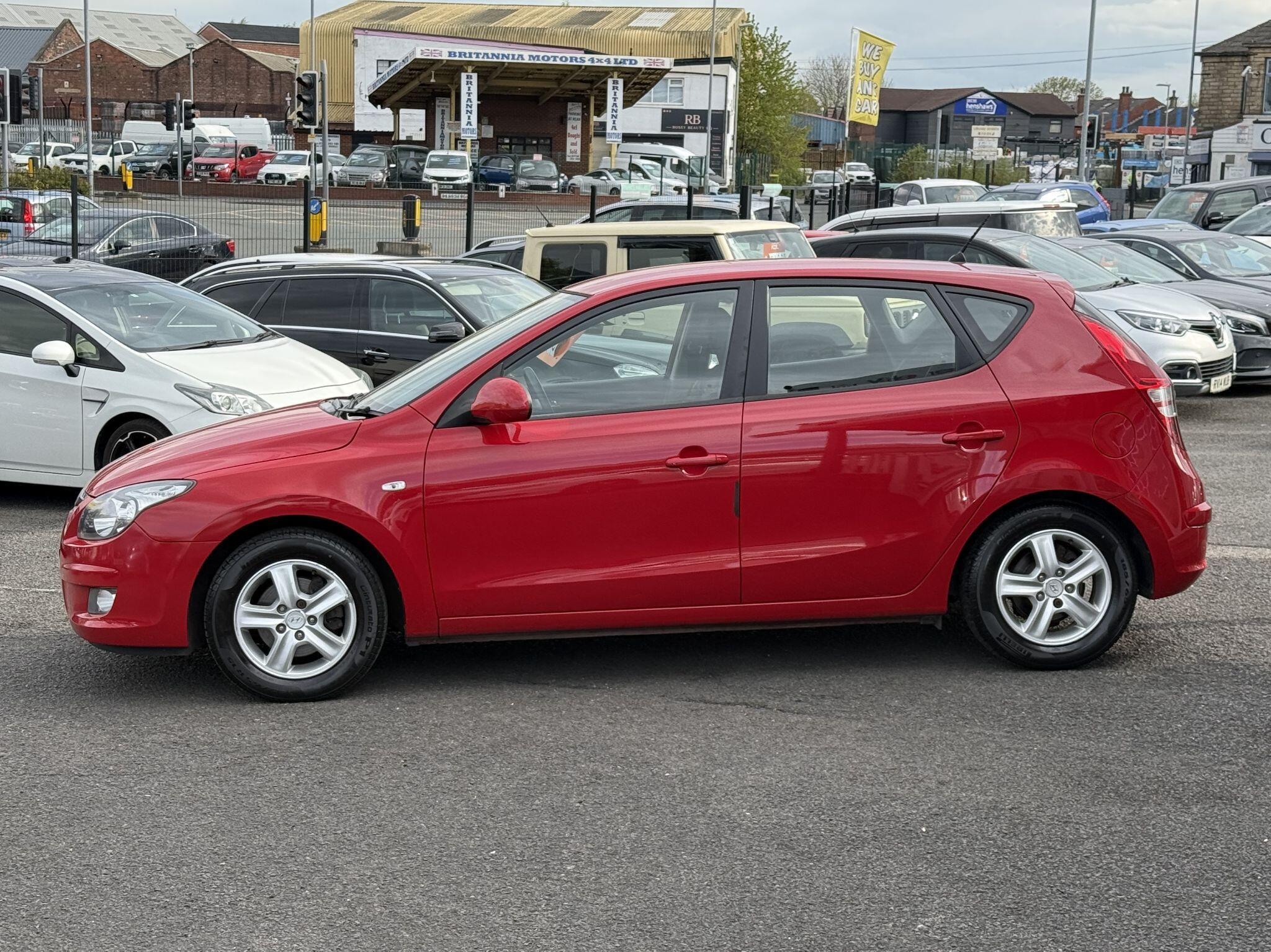 Hyundai i30 - Image 14