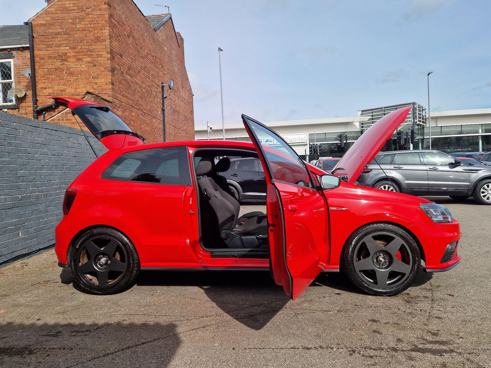 Volkswagen Polo - Image 22