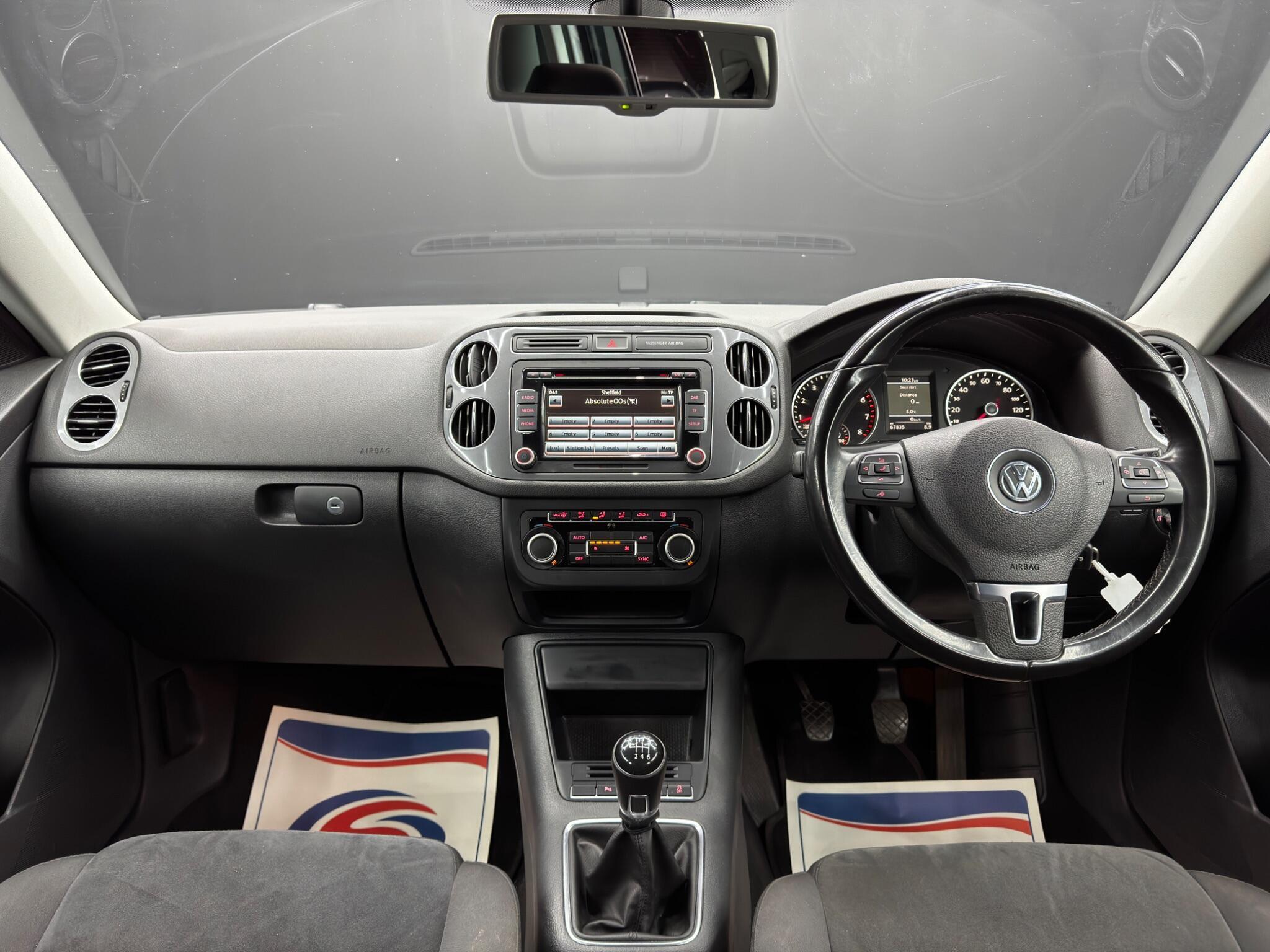 Volkswagen Tiguan - Image 10