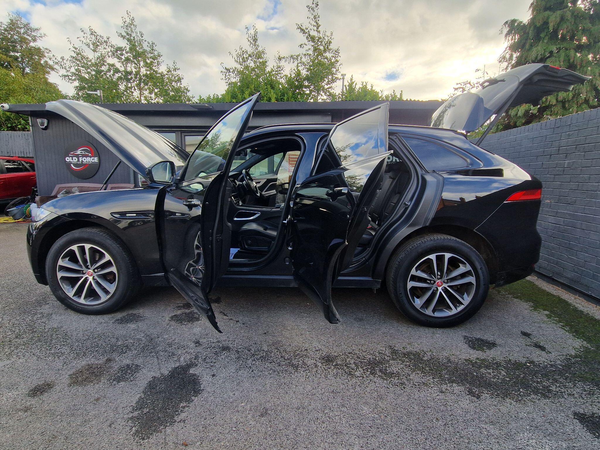 Jaguar F-Pace - Image 14