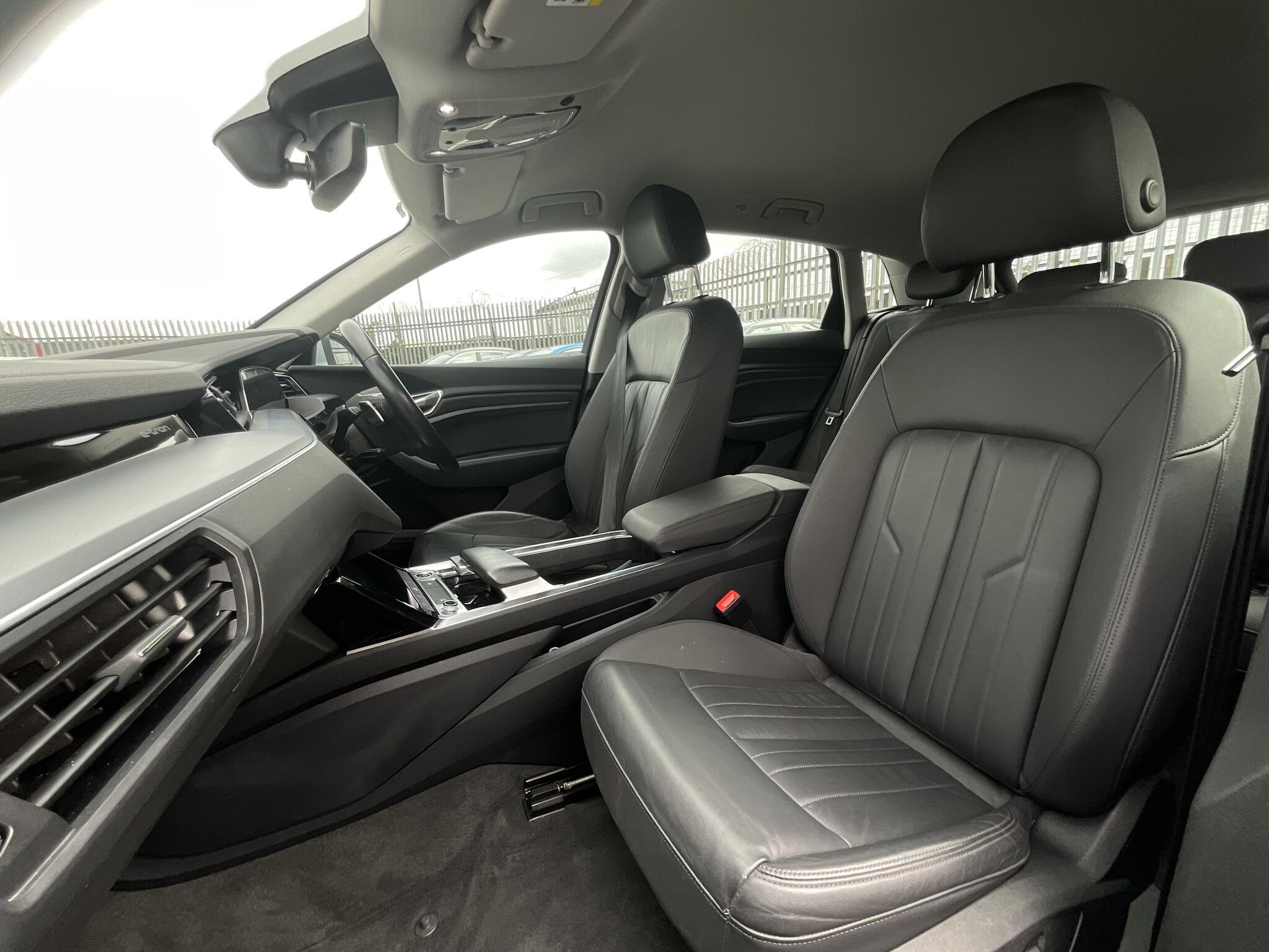 Audi E-Tron - Image 17