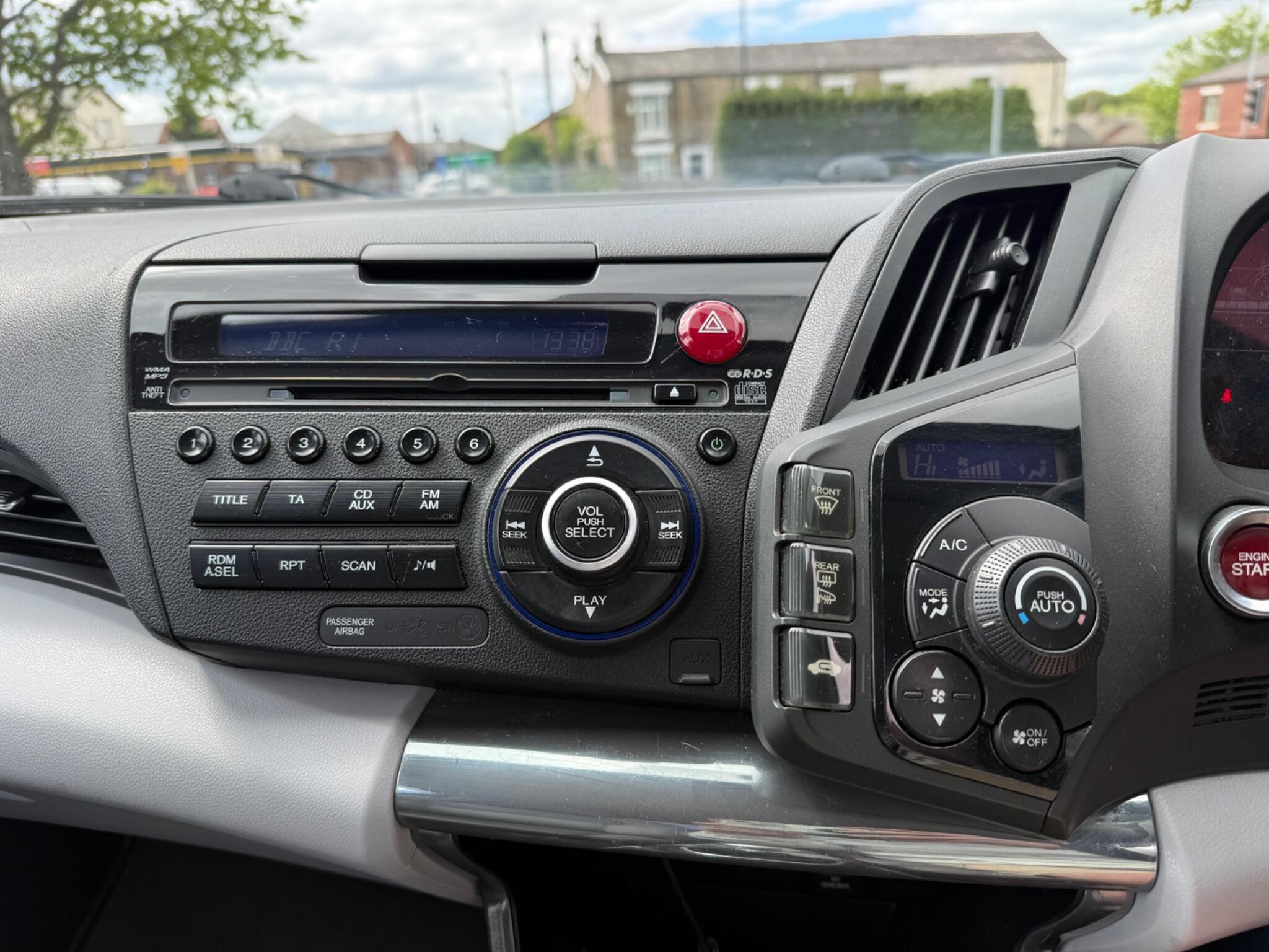 Honda CR-Z - Image 16