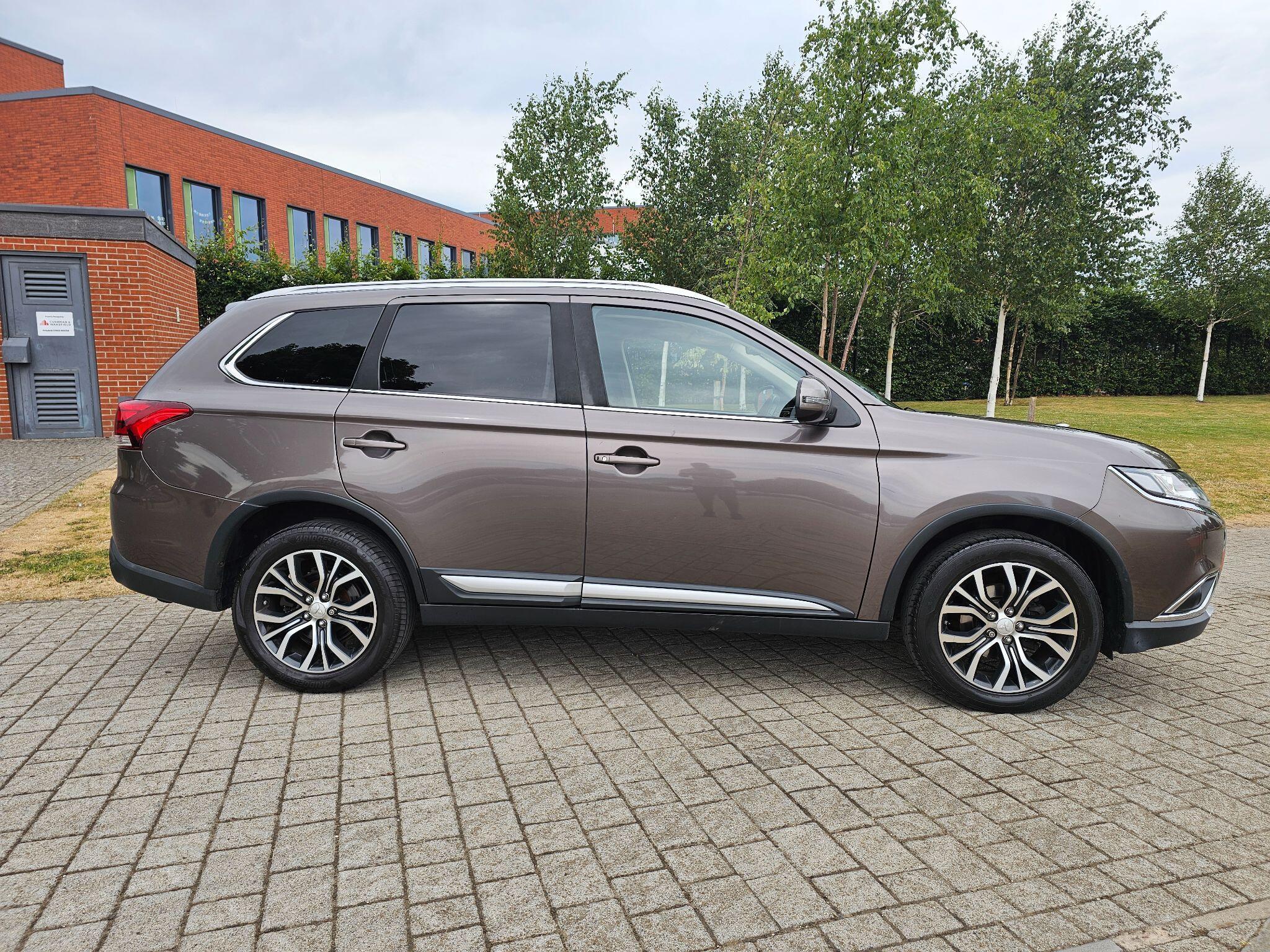 Mitsubishi Outlander - Image 7