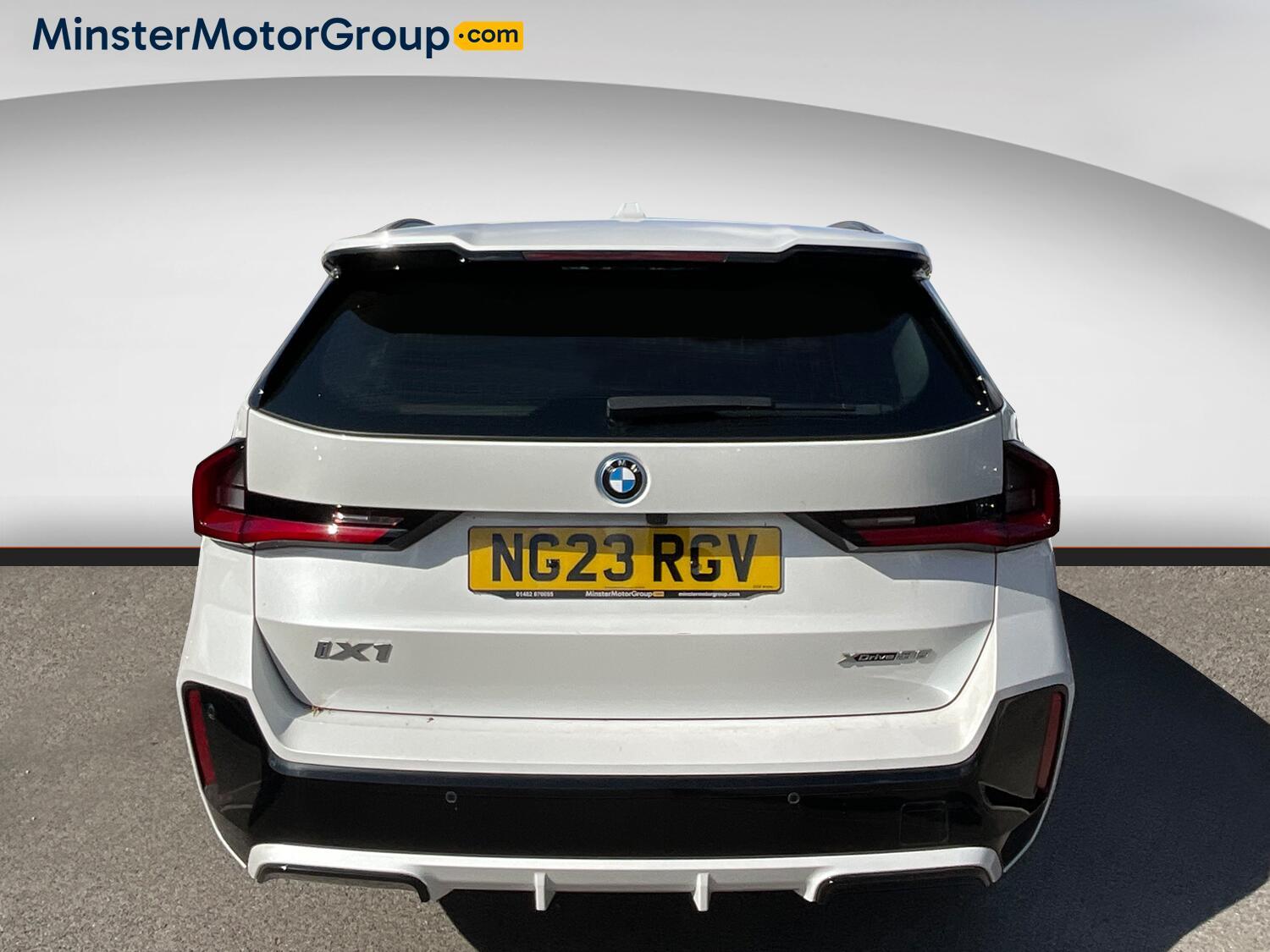BMW iX1 - Image 3