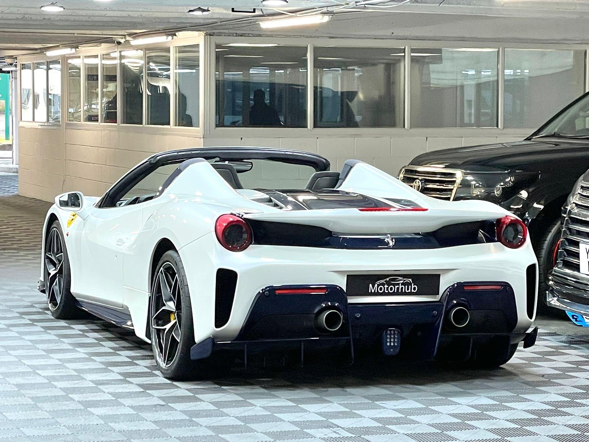 Ferrari 488 Pista - Image 2