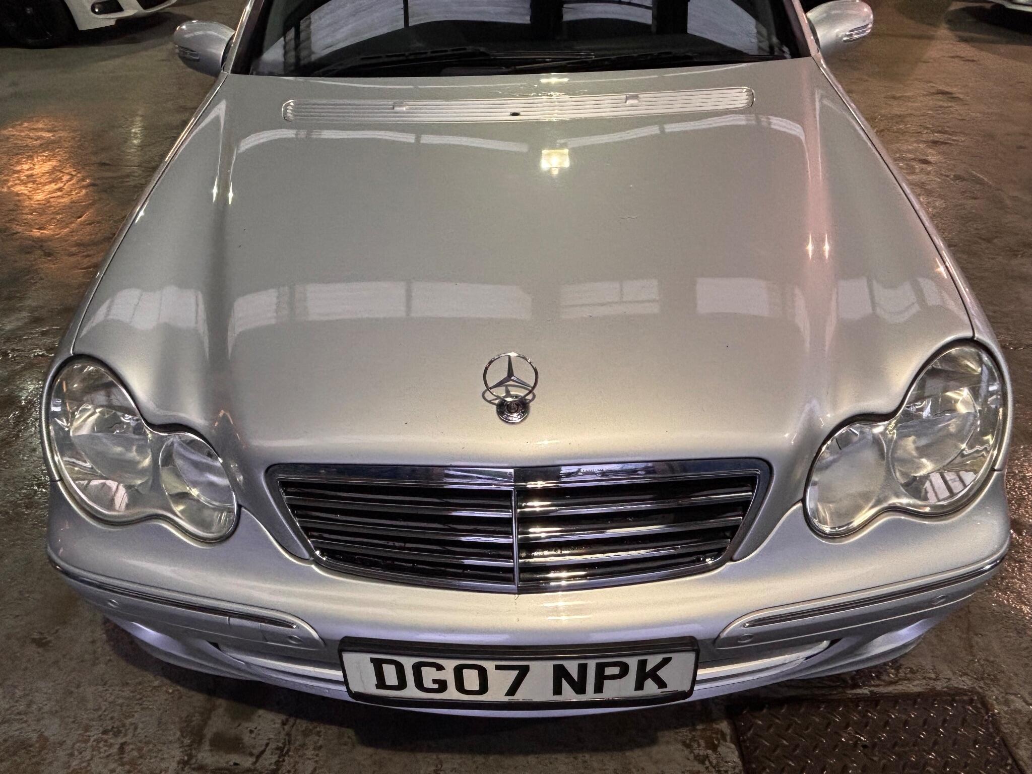 Mercedes C Class - Image 22