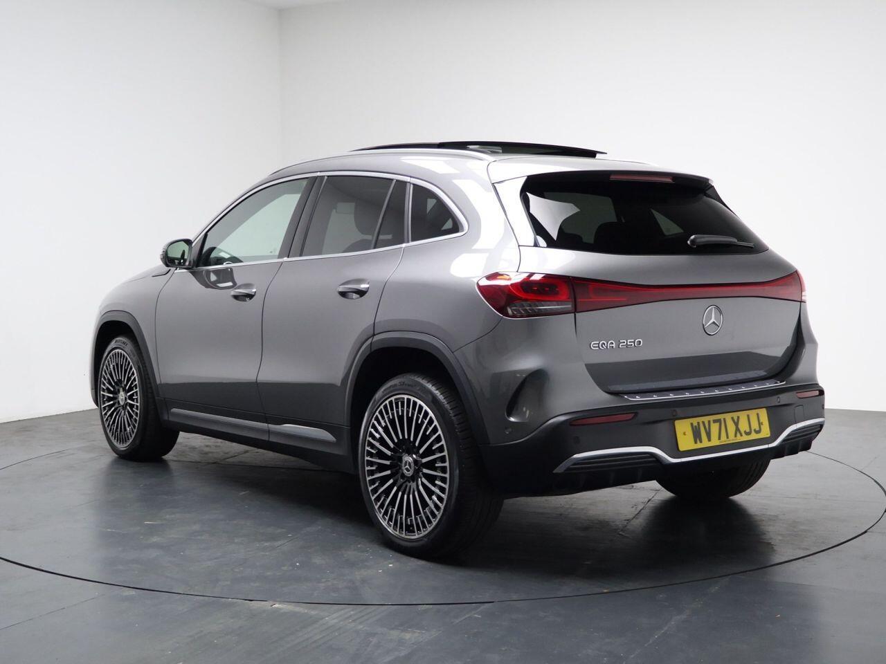 Mercedes Eqa - Image 9