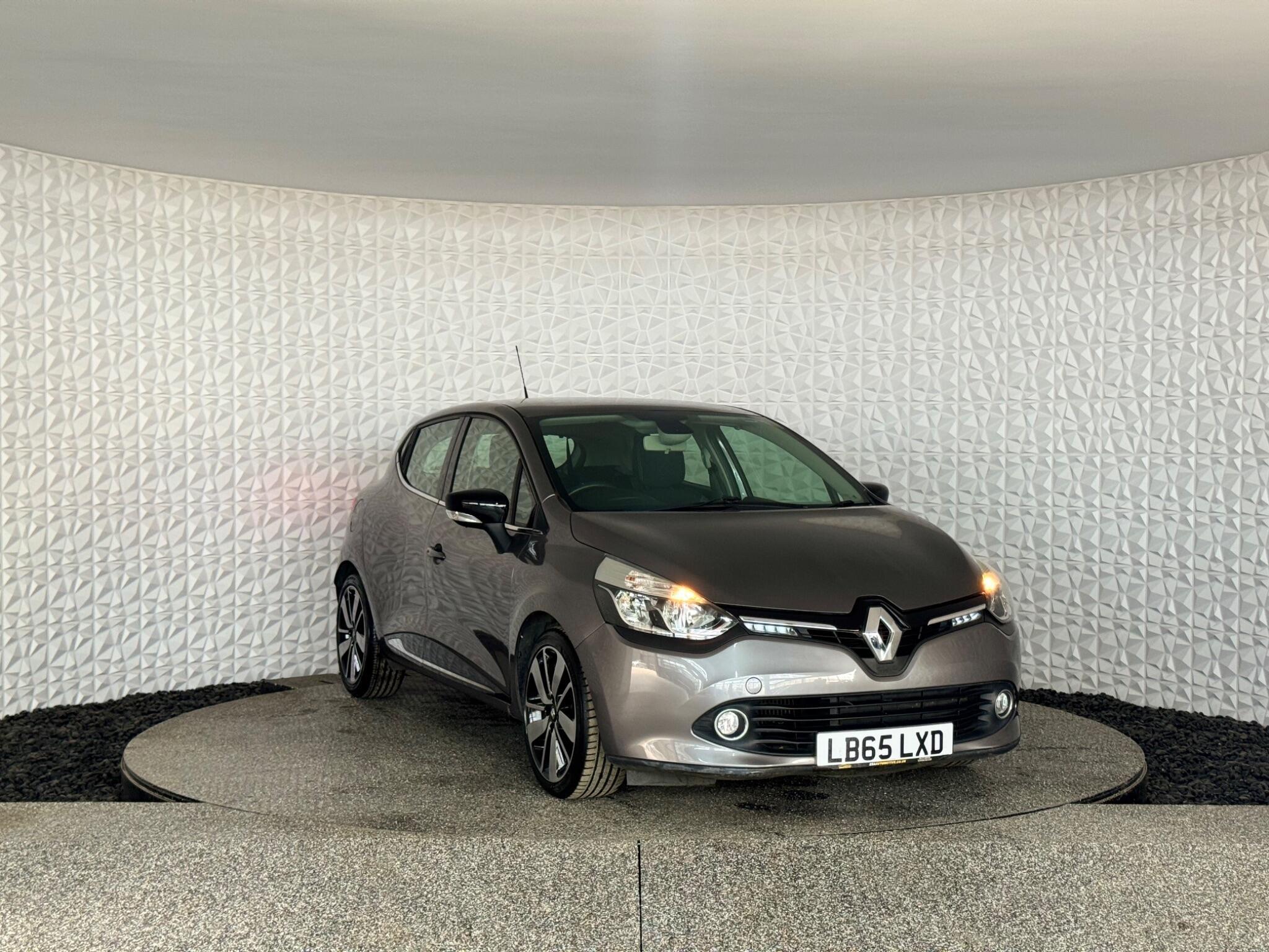 Renault Clio - Image 6