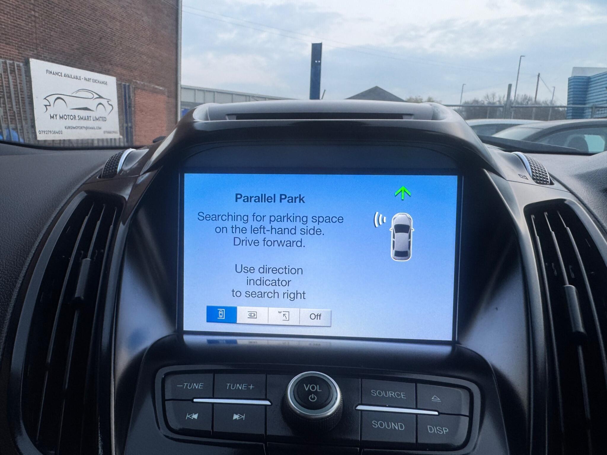 Ford Kuga - Image 37