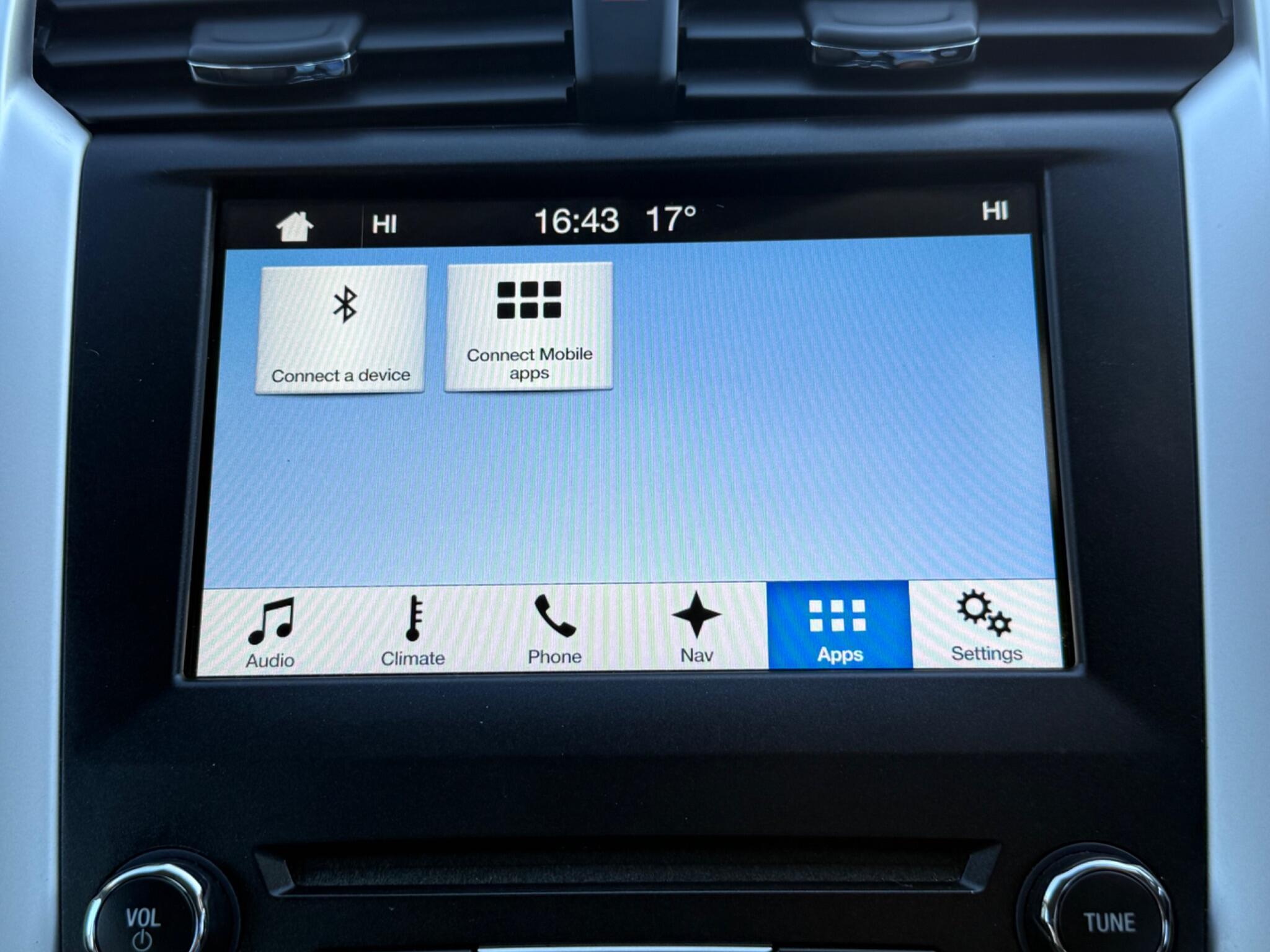 Ford Mondeo - Image 45