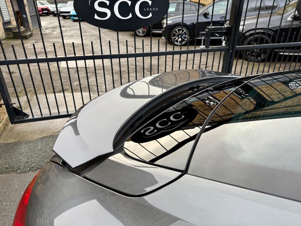 Audi E-Tron GT - Image 15