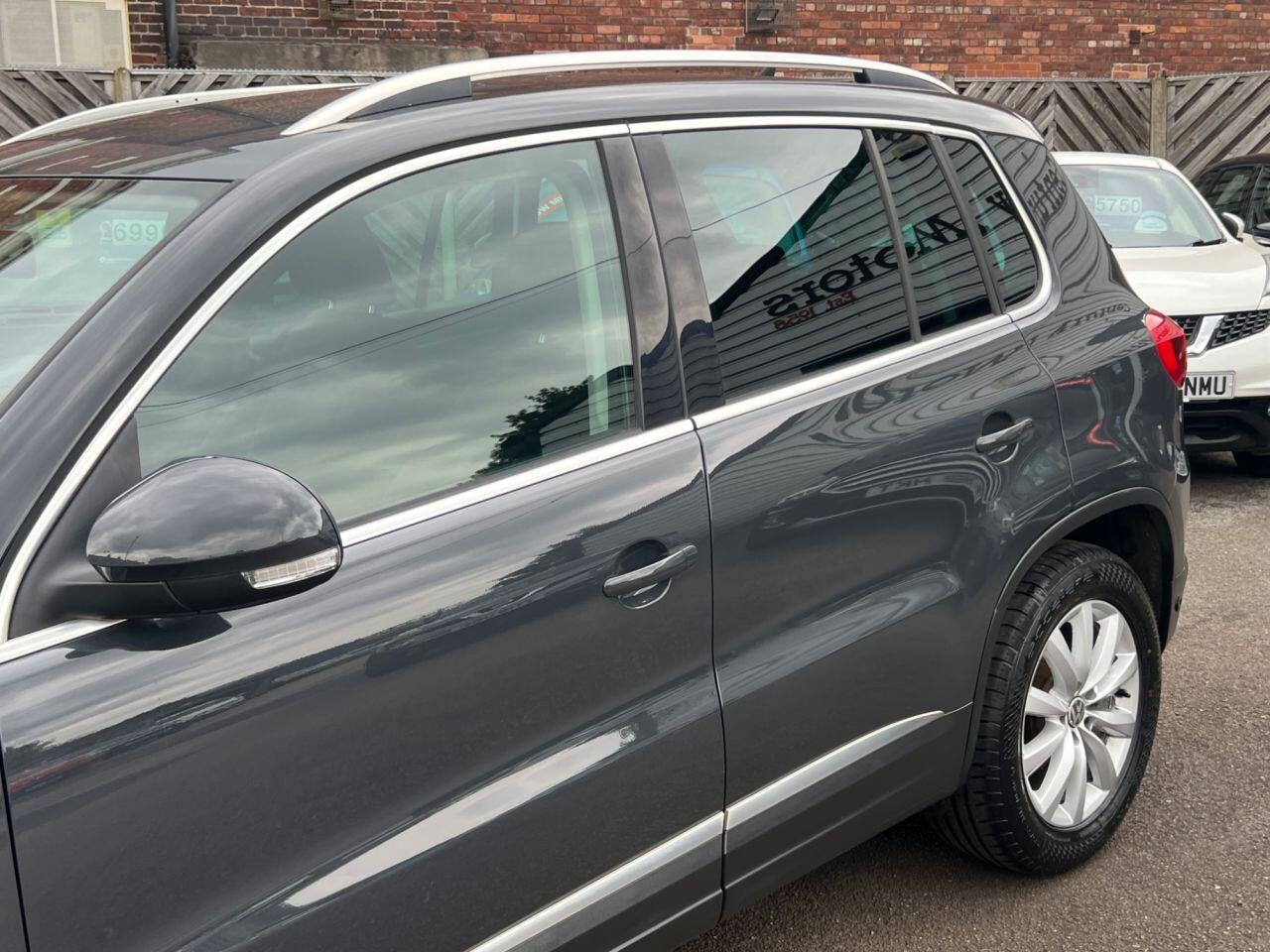 Volkswagen Tiguan - Image 13