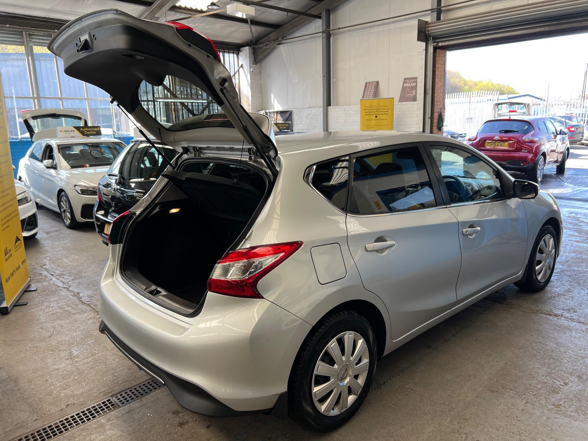 Nissan Pulsar - Image 12