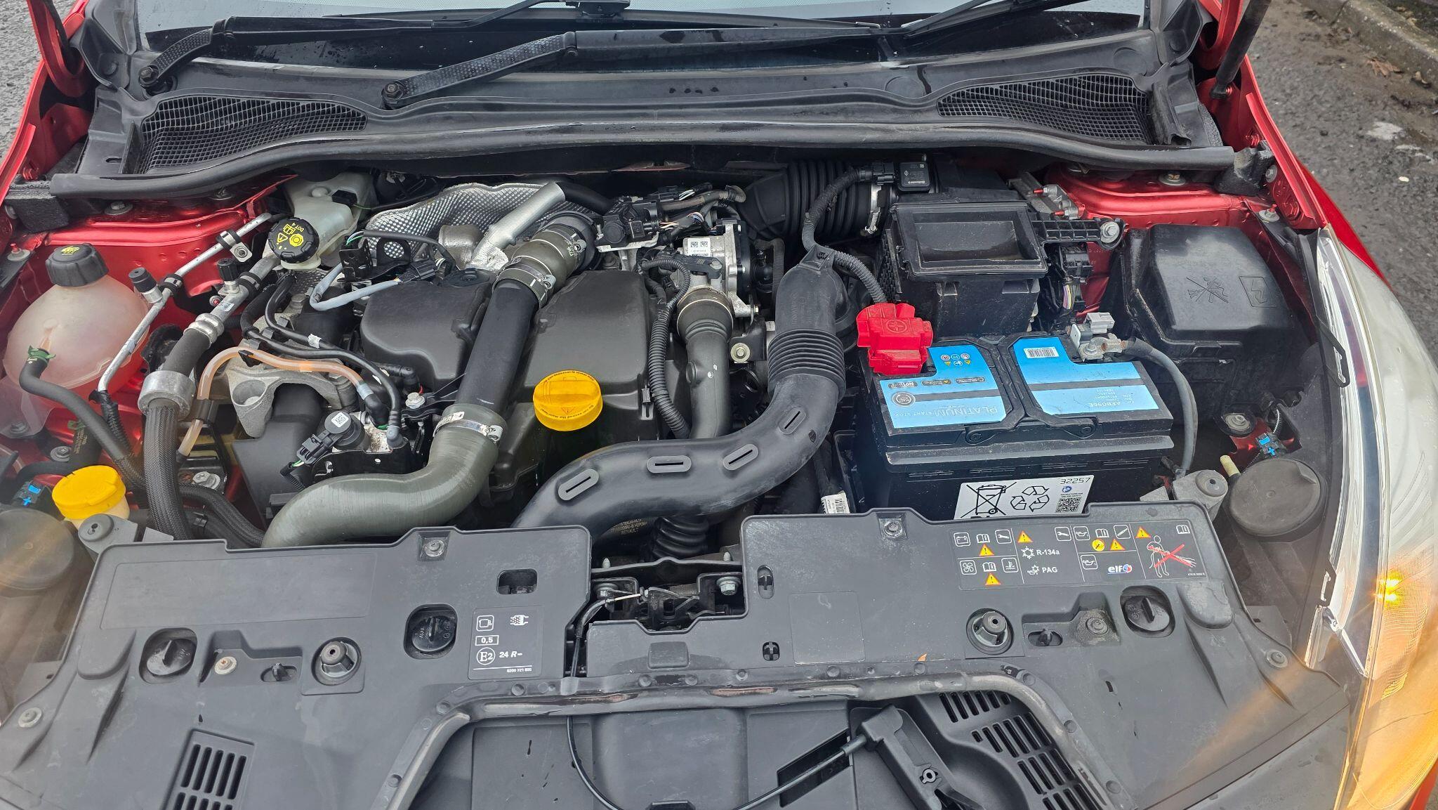 Renault Clio - Image 45