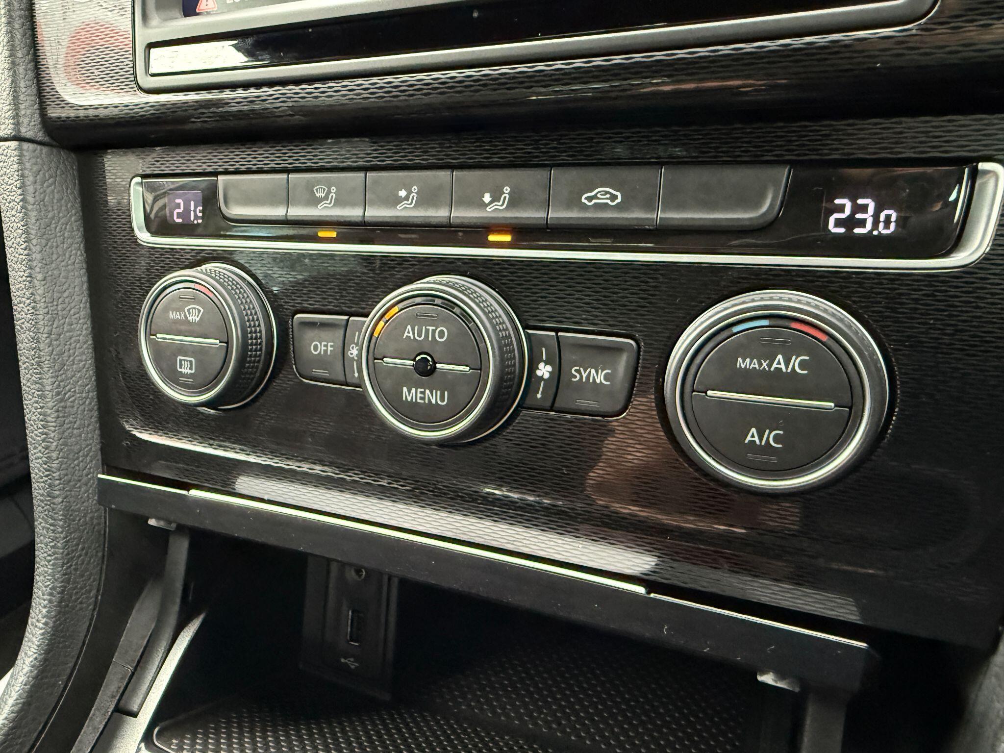 Volkswagen Golf - Image 58