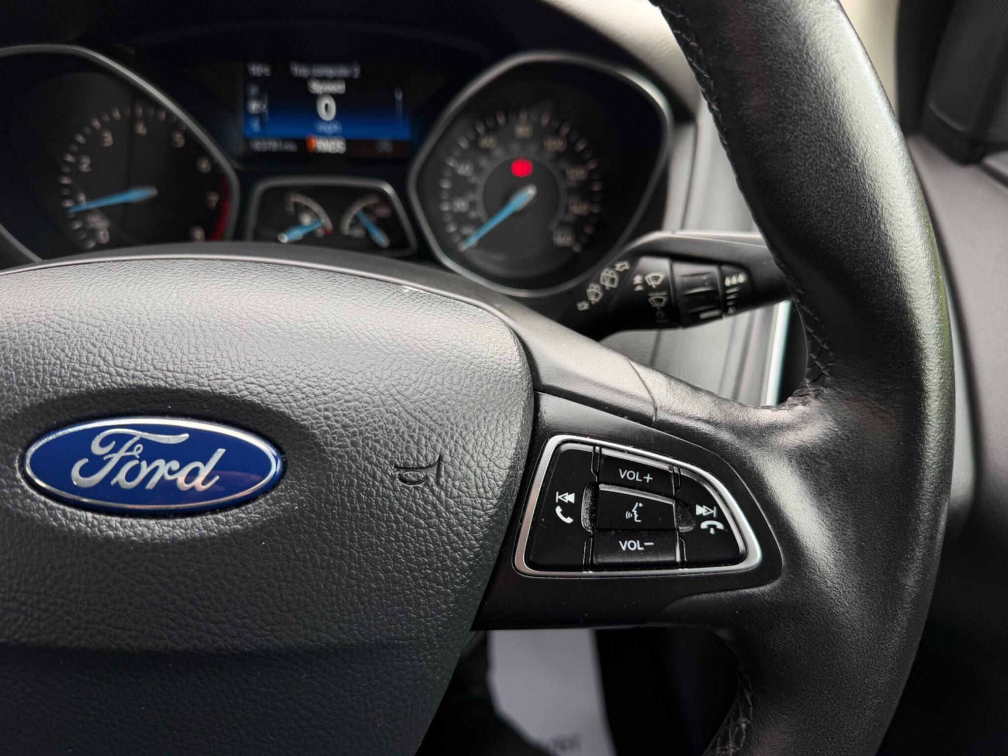 Ford Focus - Image 47