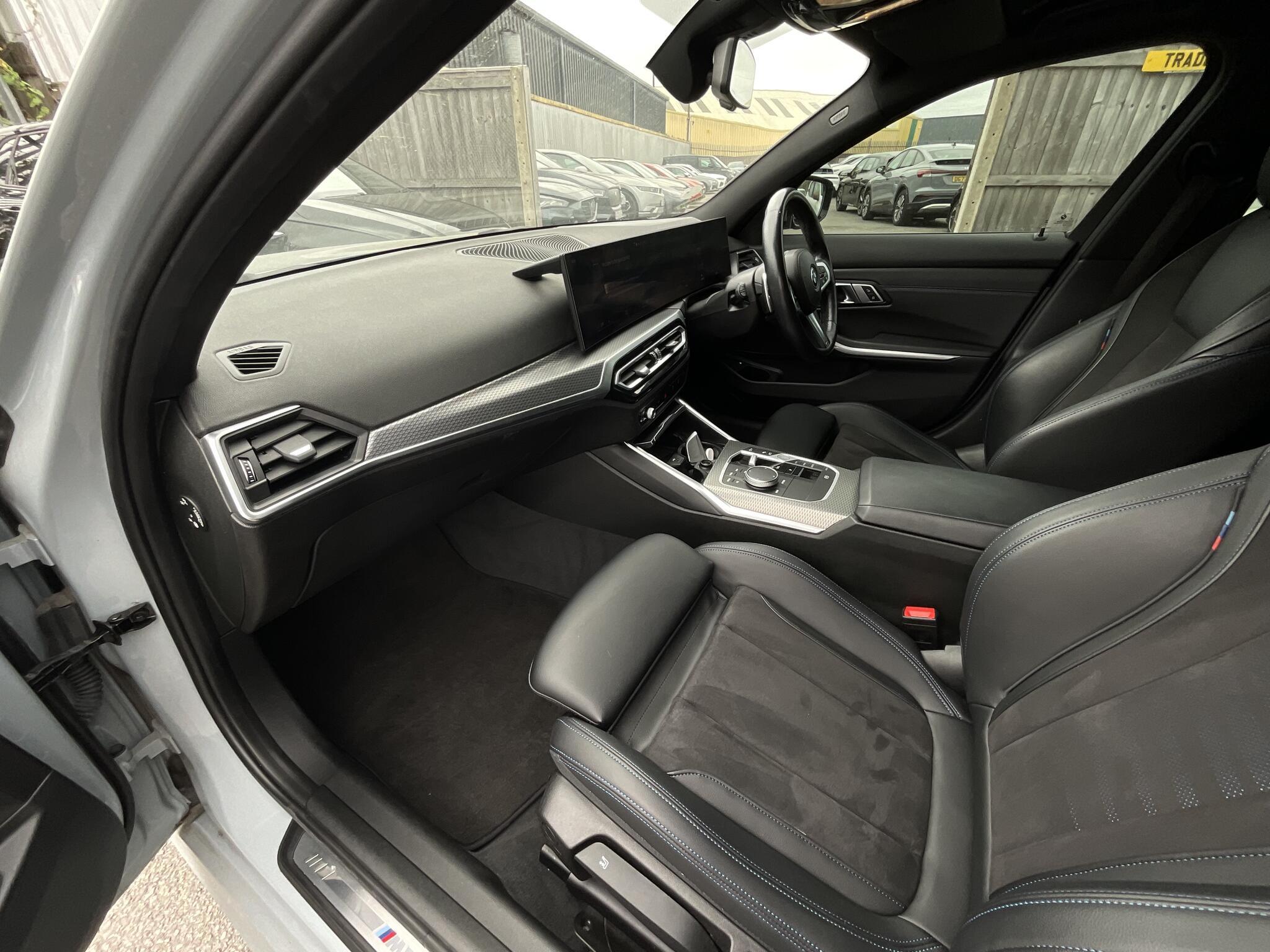 BMW 3 Series - Image 16