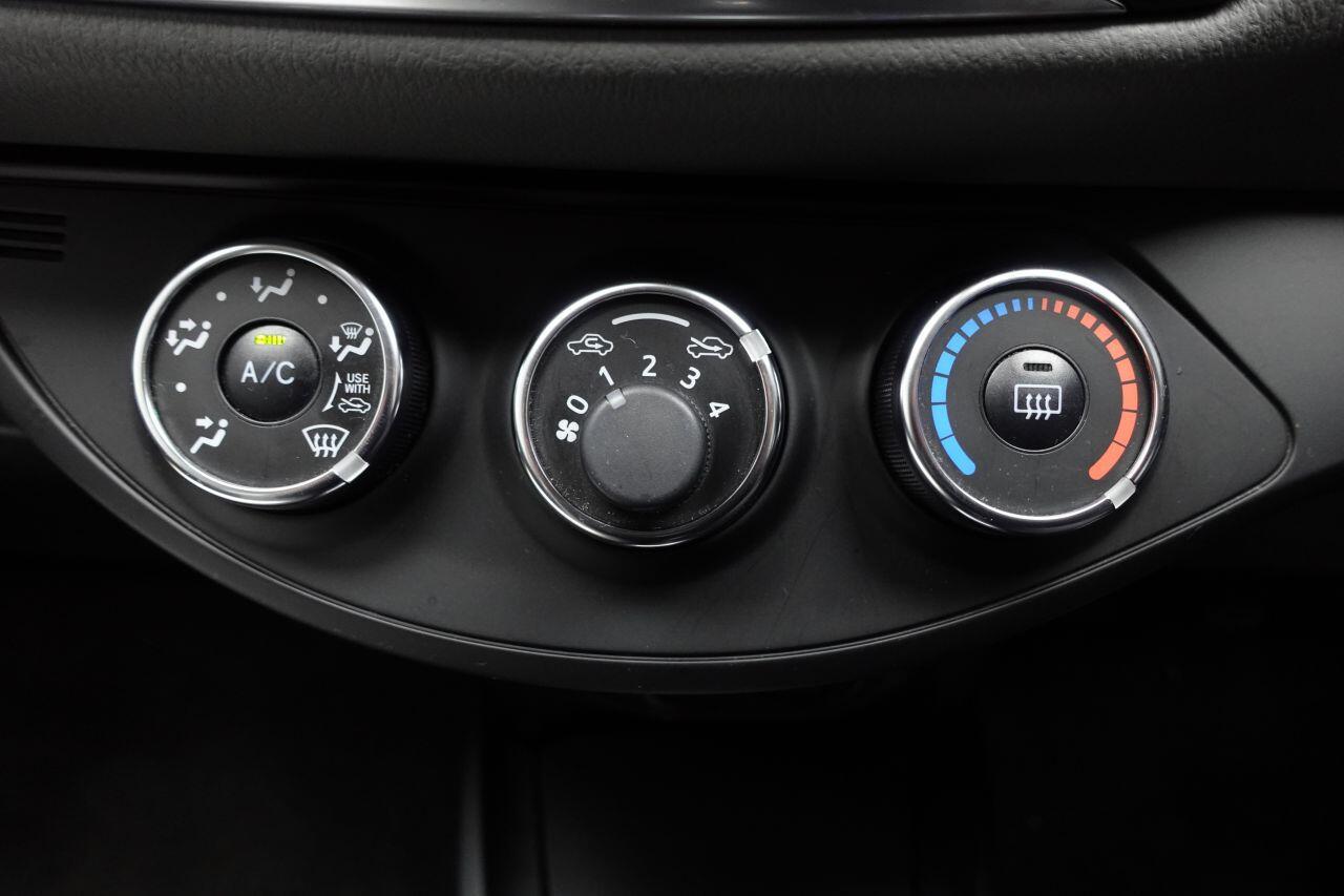 Toyota Yaris - Image 16