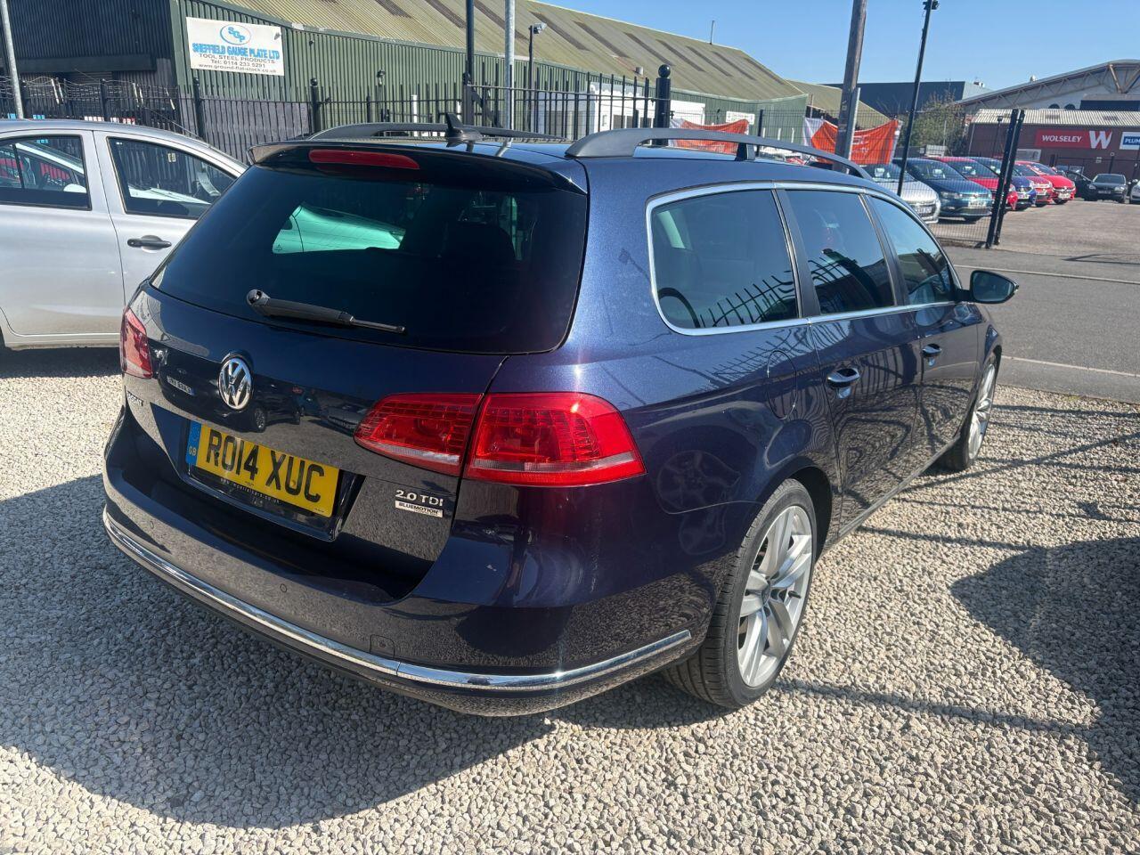 Volkswagen Passat - Image 6