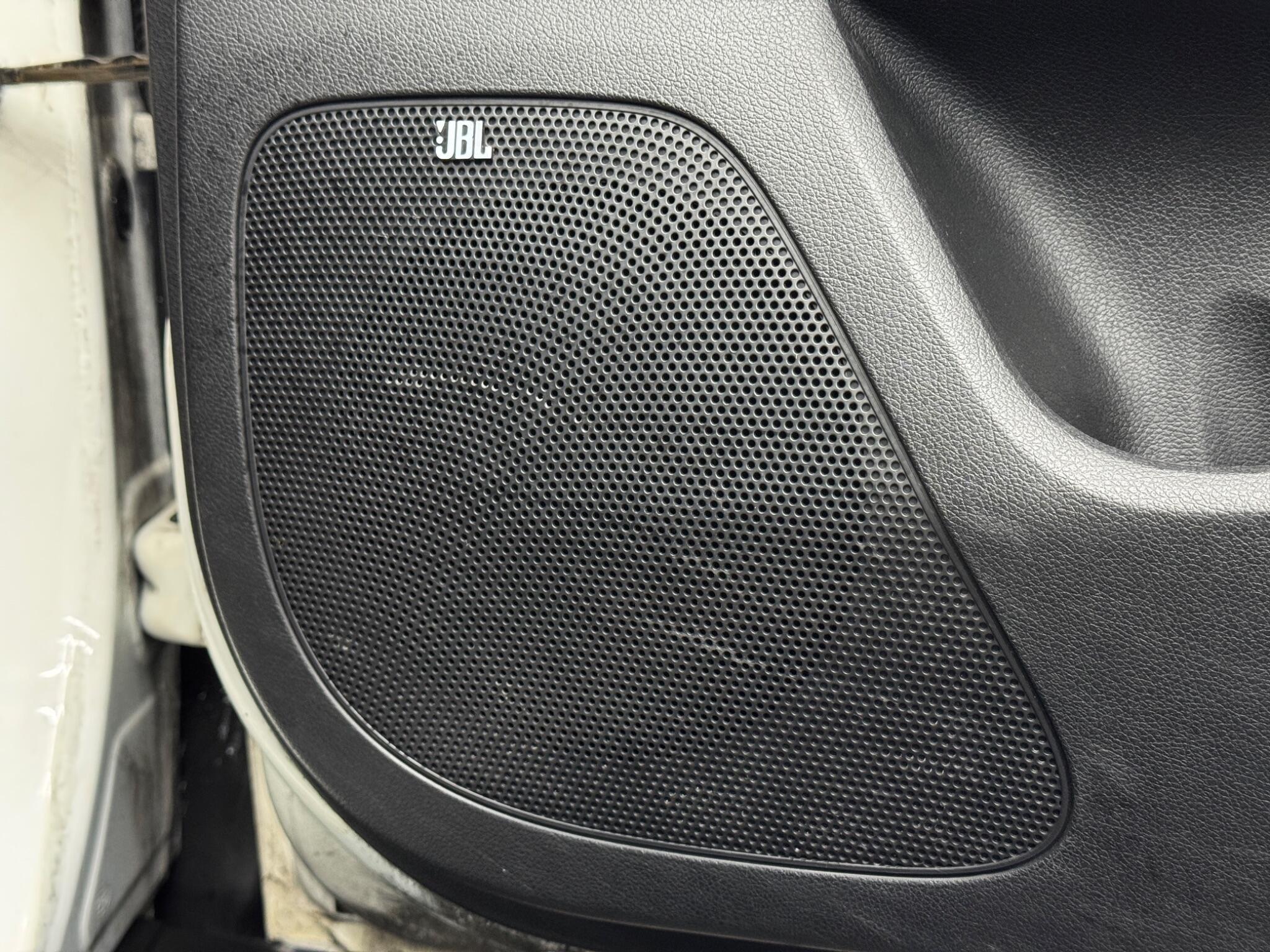 Kia Sportage - Image 37