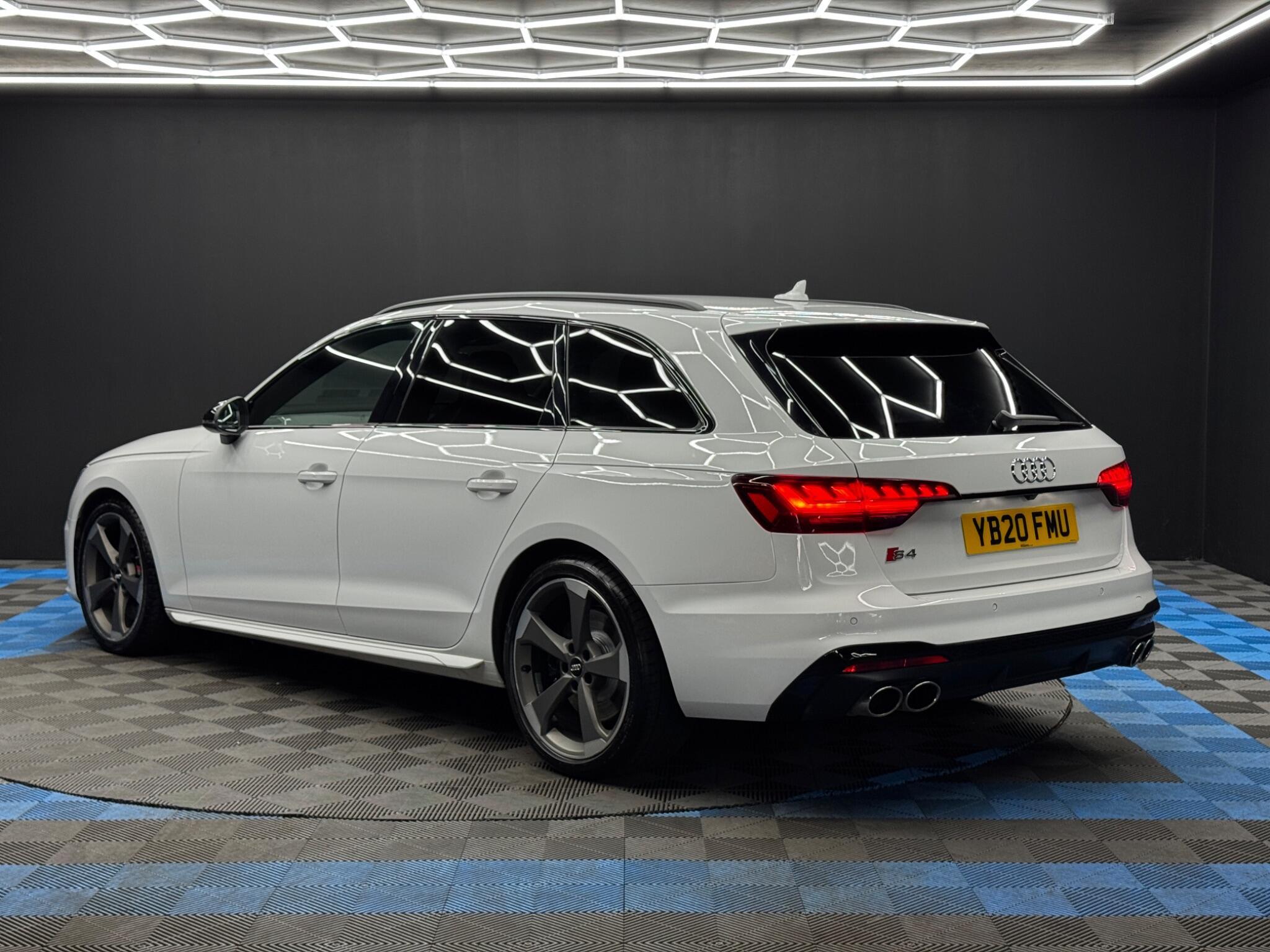 Audi S4 Avant - Image 7